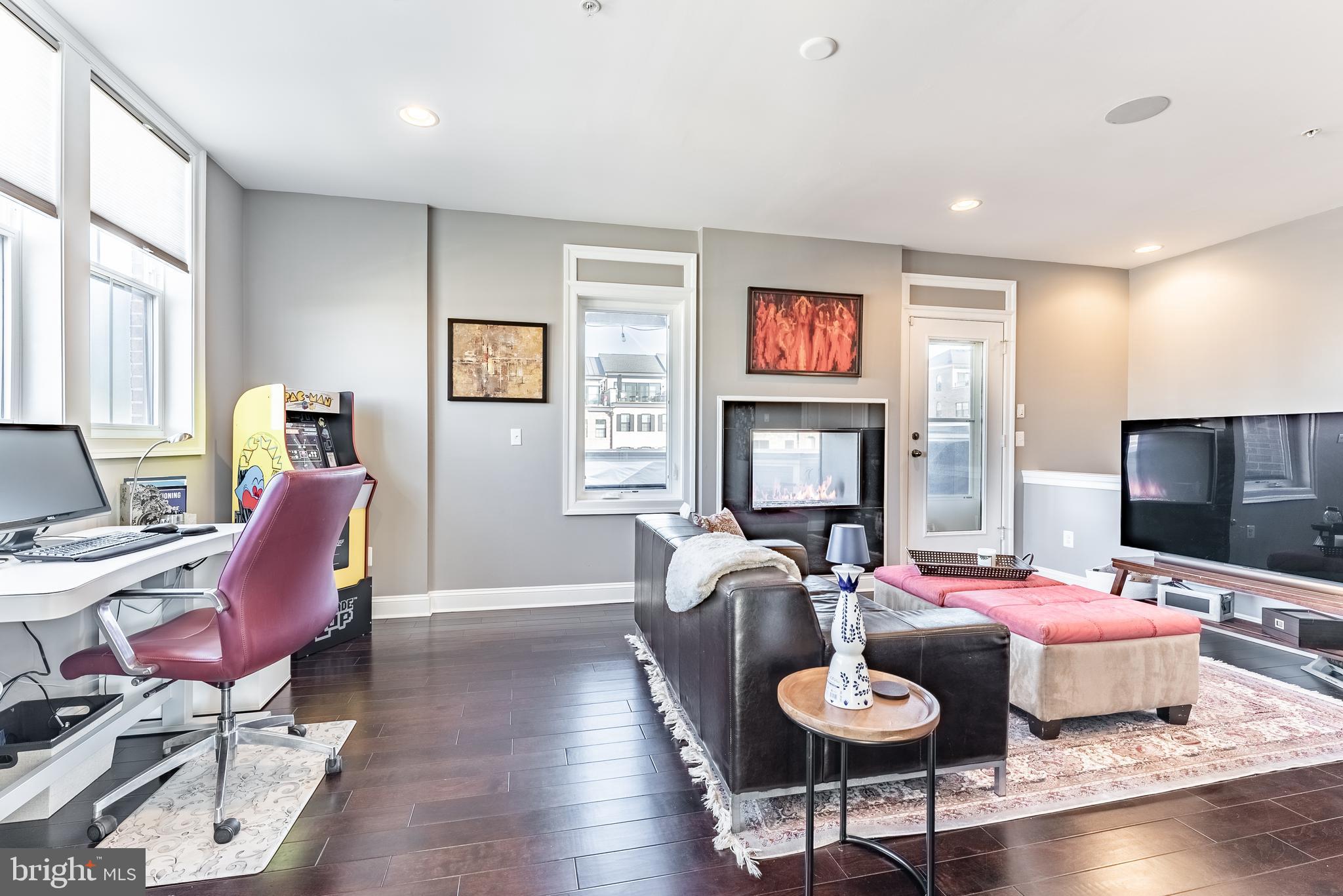 POTOMAC OVERLOOK CONDO - Residential