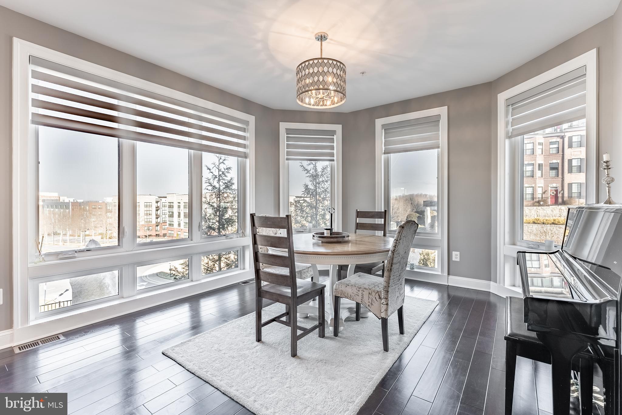 POTOMAC OVERLOOK CONDO - Residential