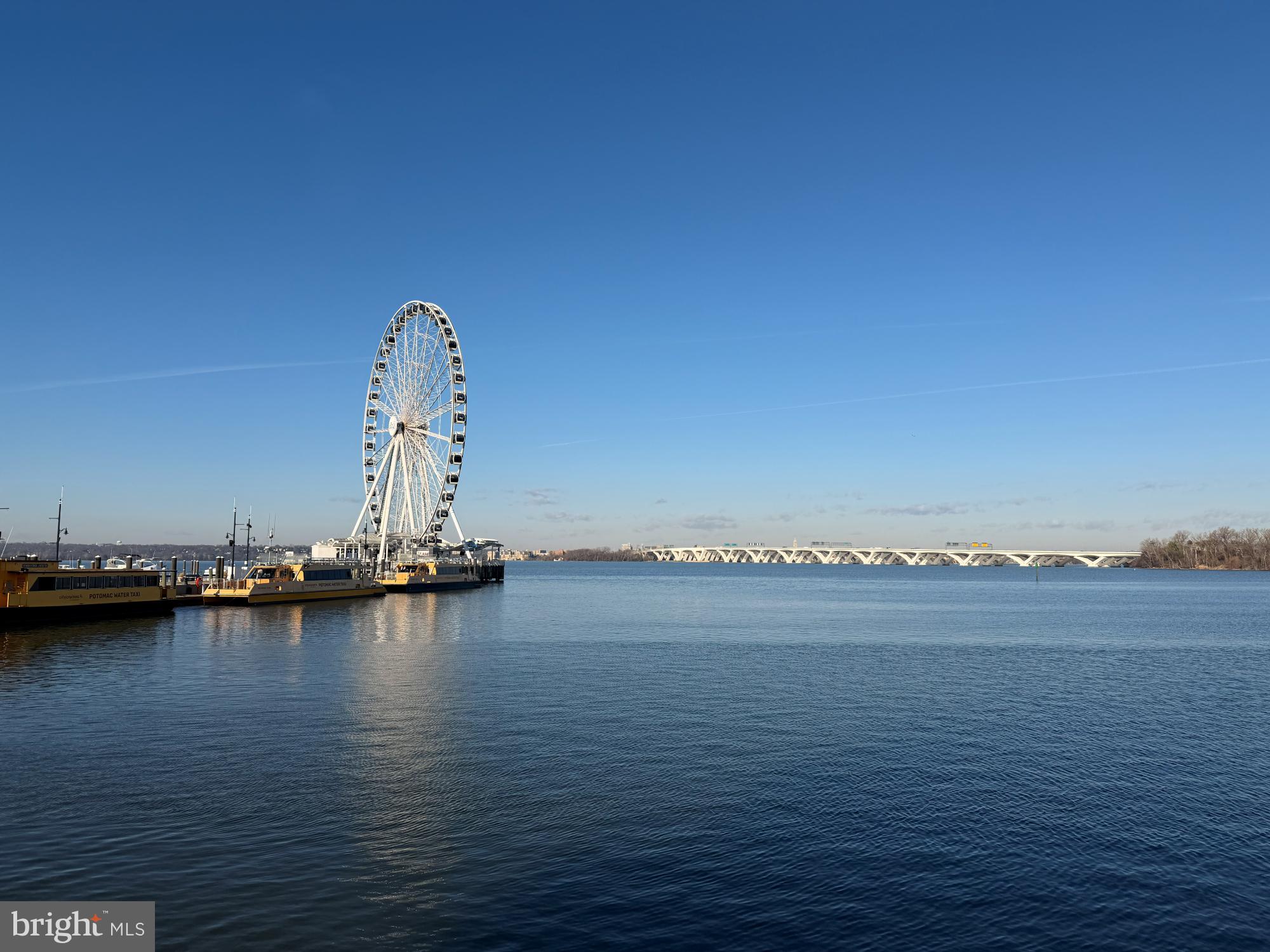 POTOMAC OVERLOOK CONDO - Residential