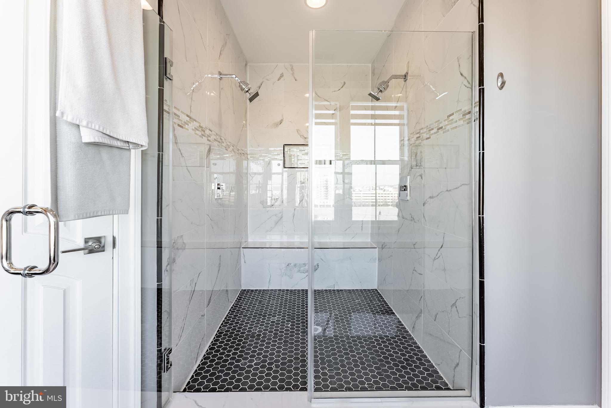 500 RIVERSAIL LANE 438