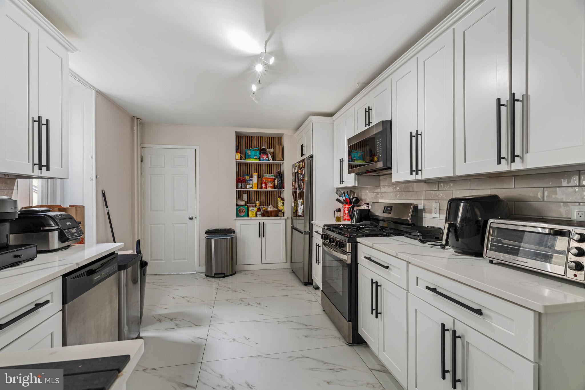 MANAYUNK - Residential