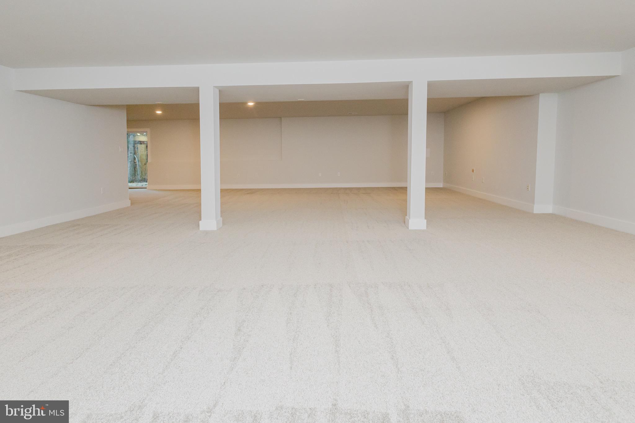 WINDFALL ACRES - Residential