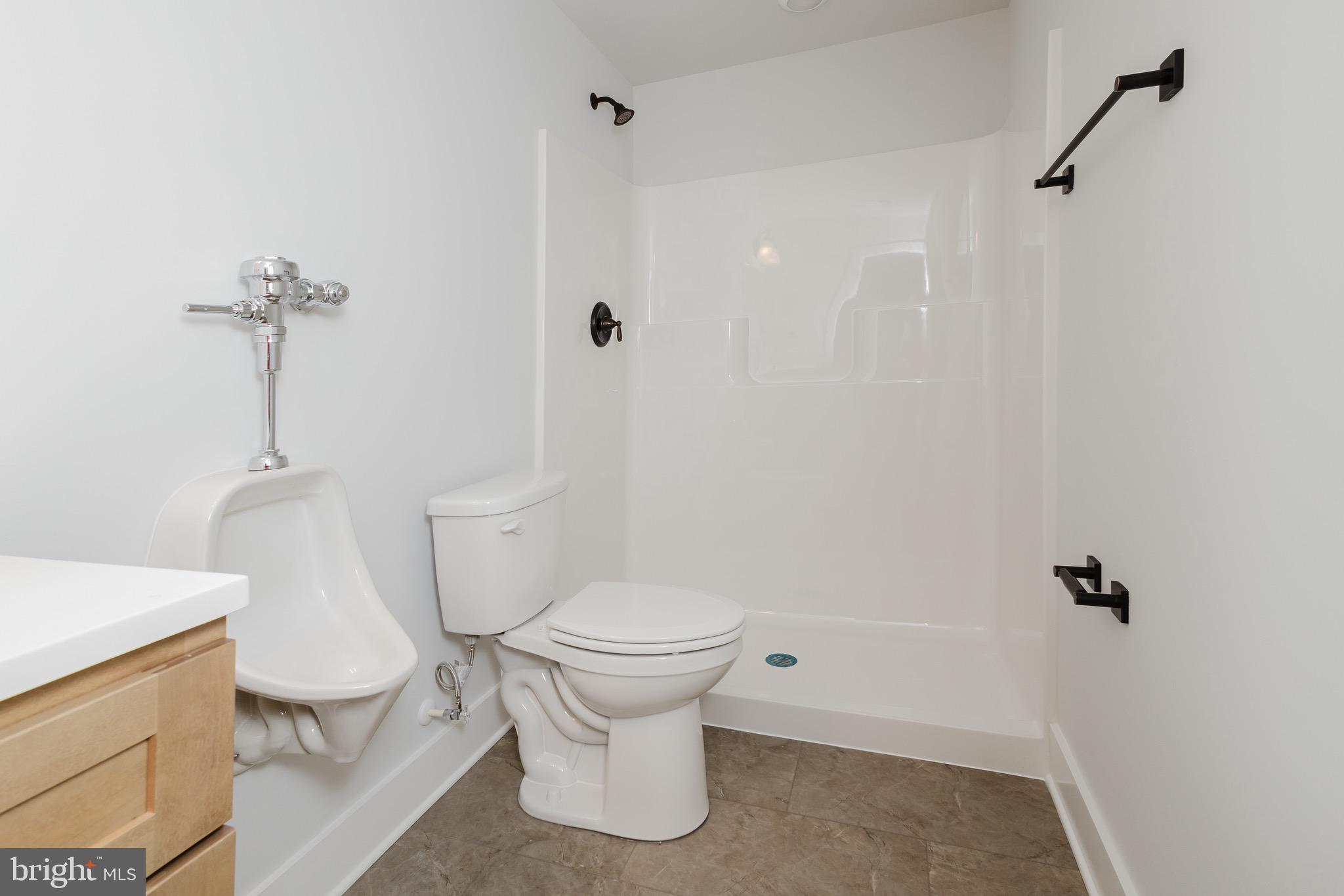 WINDFALL ACRES - Residential