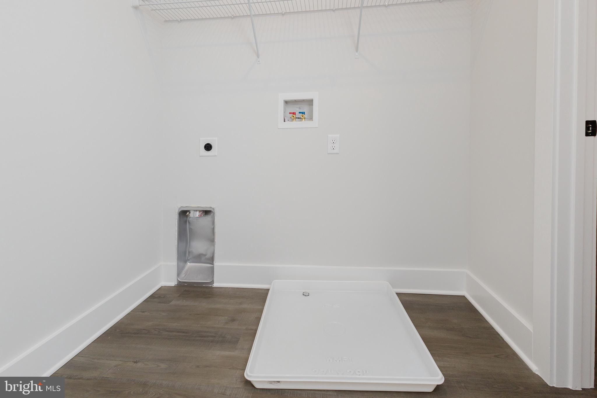 WINDFALL ACRES - Residential