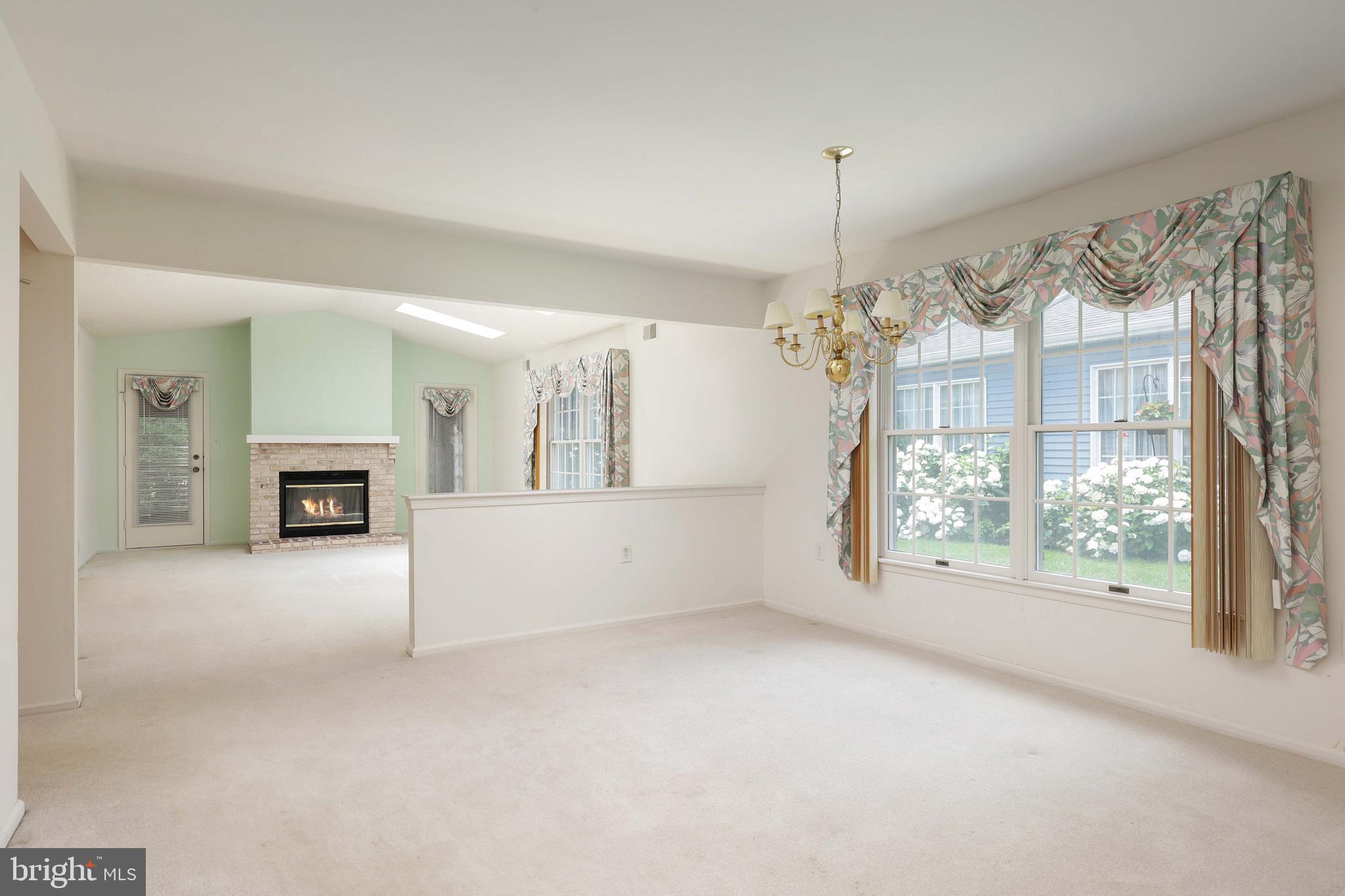 1493 FORELLE LANE