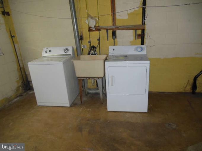 POINT OF WOODS - Residential Lease