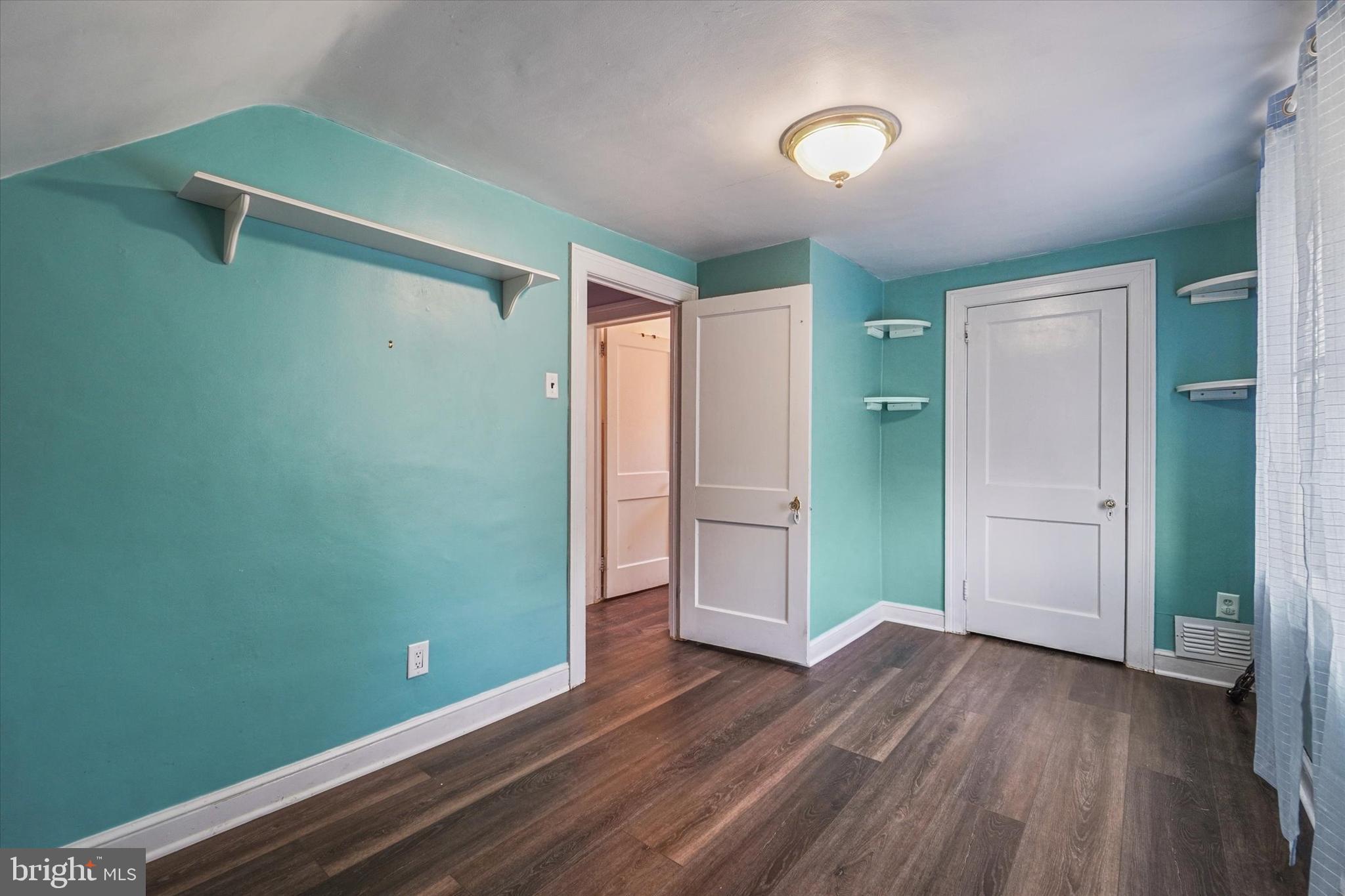 WINDSOR PARK - Residential