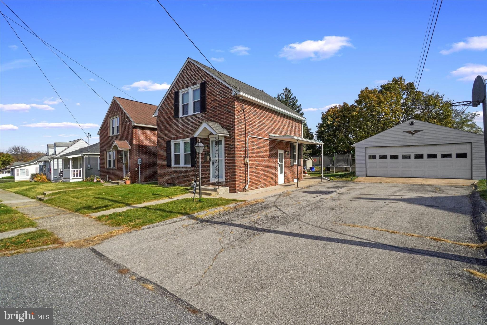 WINDSOR PARK - Residential