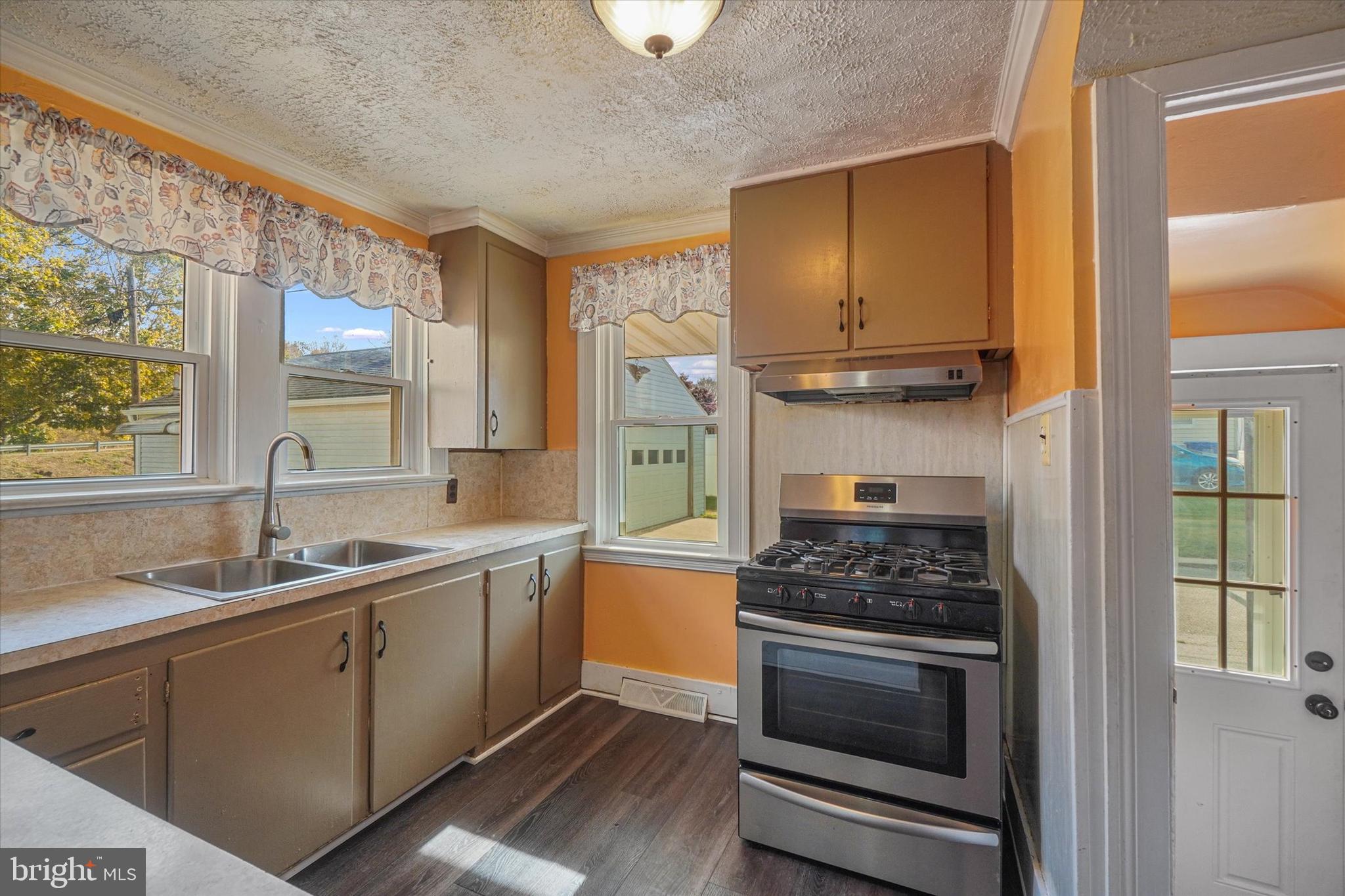 WINDSOR PARK - Residential