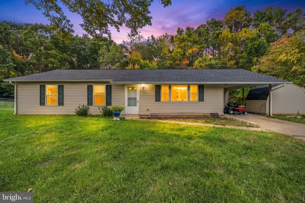 139 WINEWOOD DR, LOCUST GROVE, VA 22508 - Image e07c838232a91069258f24cb444eec79/76929705