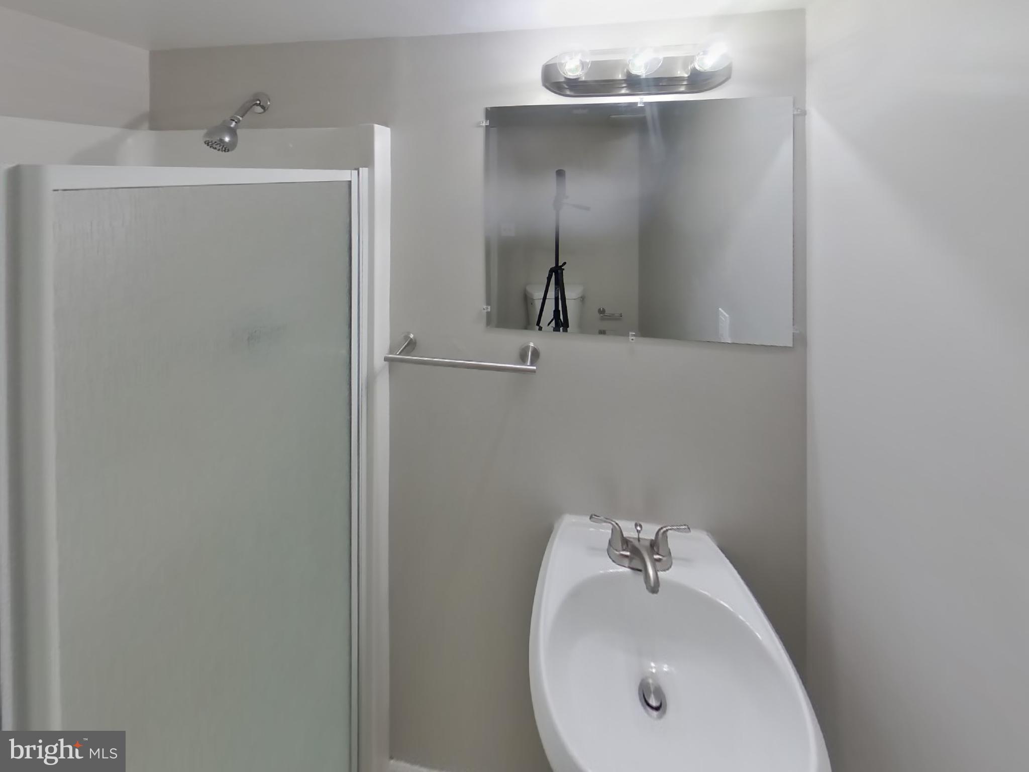 WOODLAND MANOR - Residential Lease