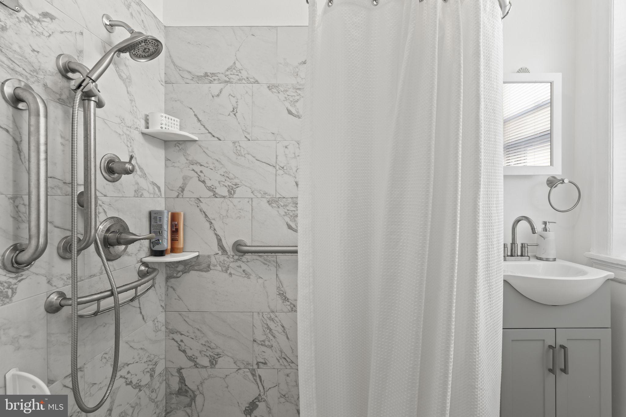 FRANKFORD - Residential