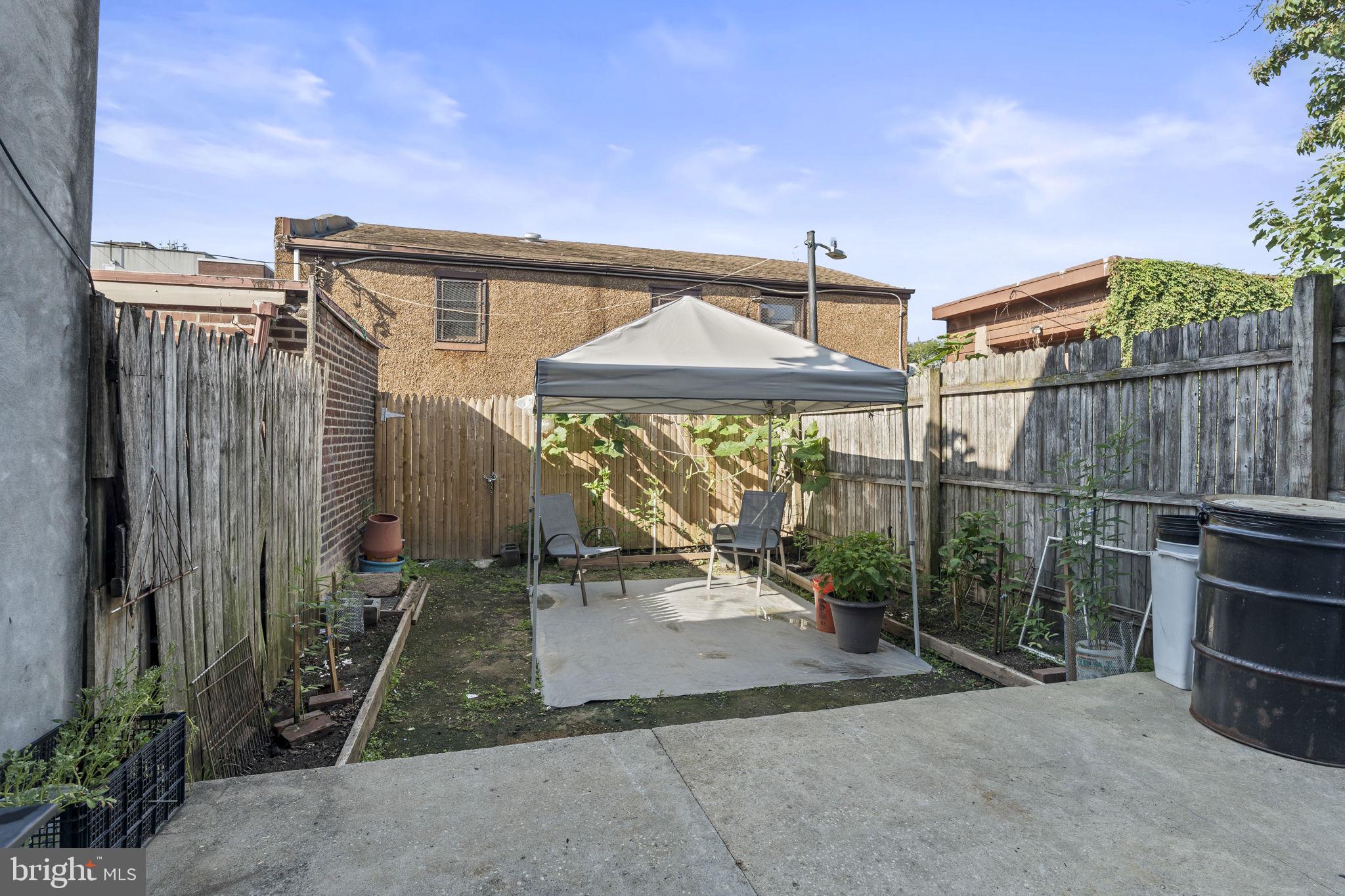 FRANKFORD - Residential