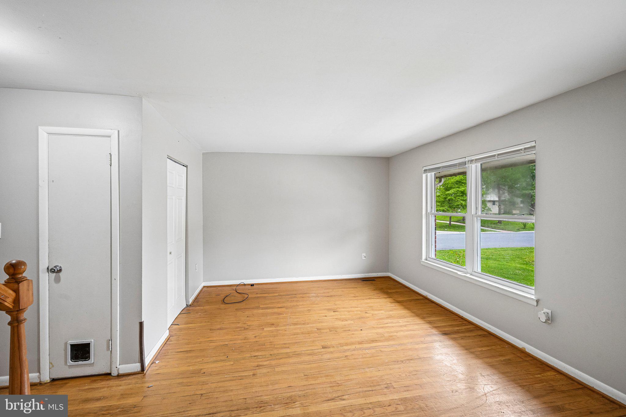 WHISPERING PINES - Residential
