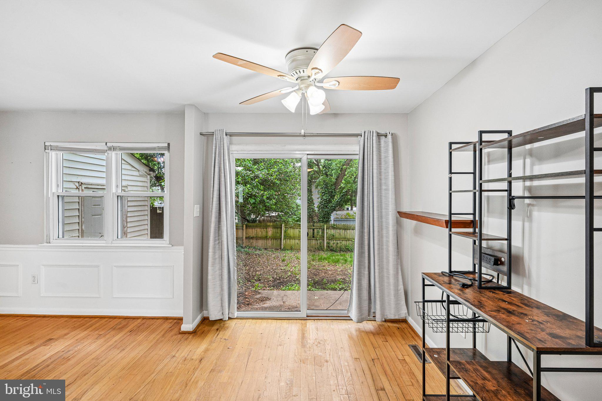 WHISPERING PINES - Residential