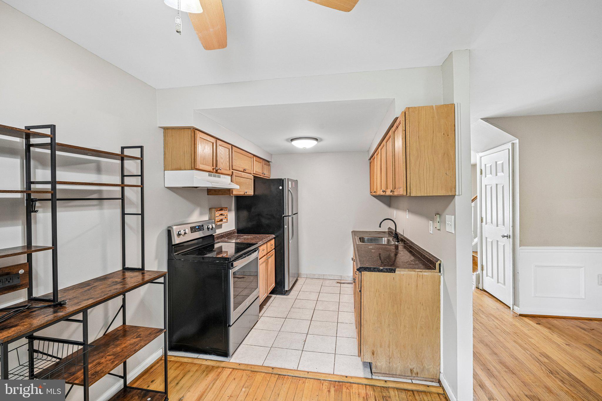WHISPERING PINES - Residential