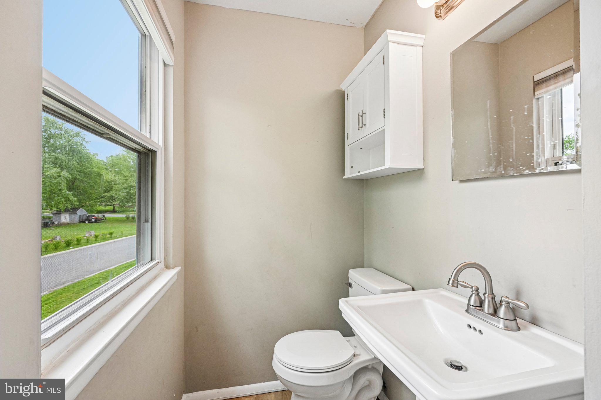 WHISPERING PINES - Residential