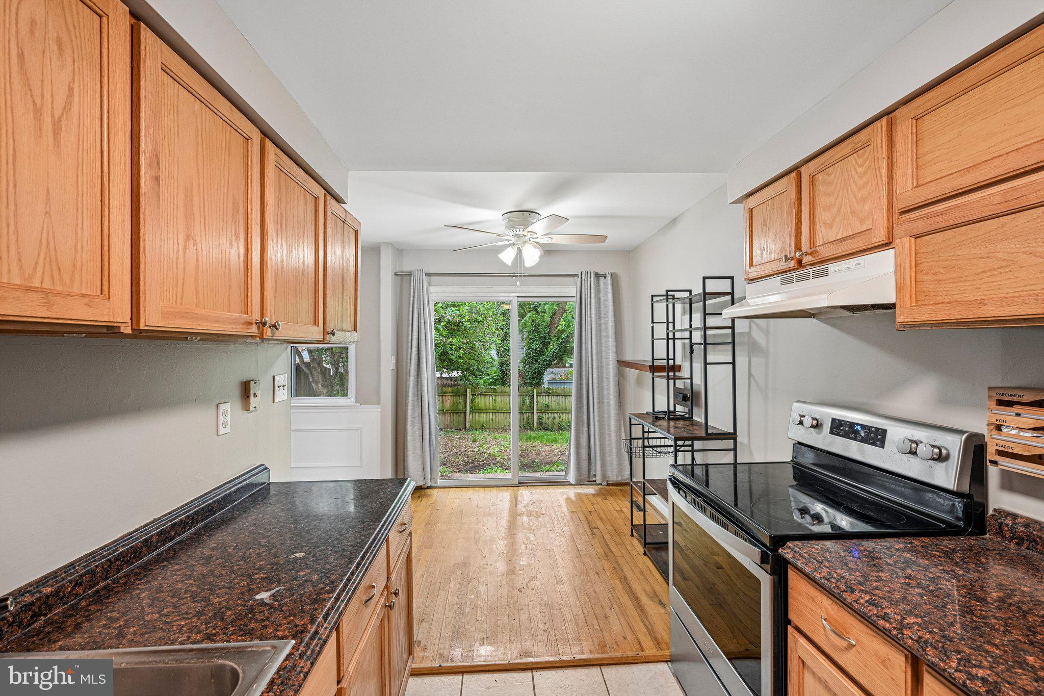 WHISPERING PINES - Residential