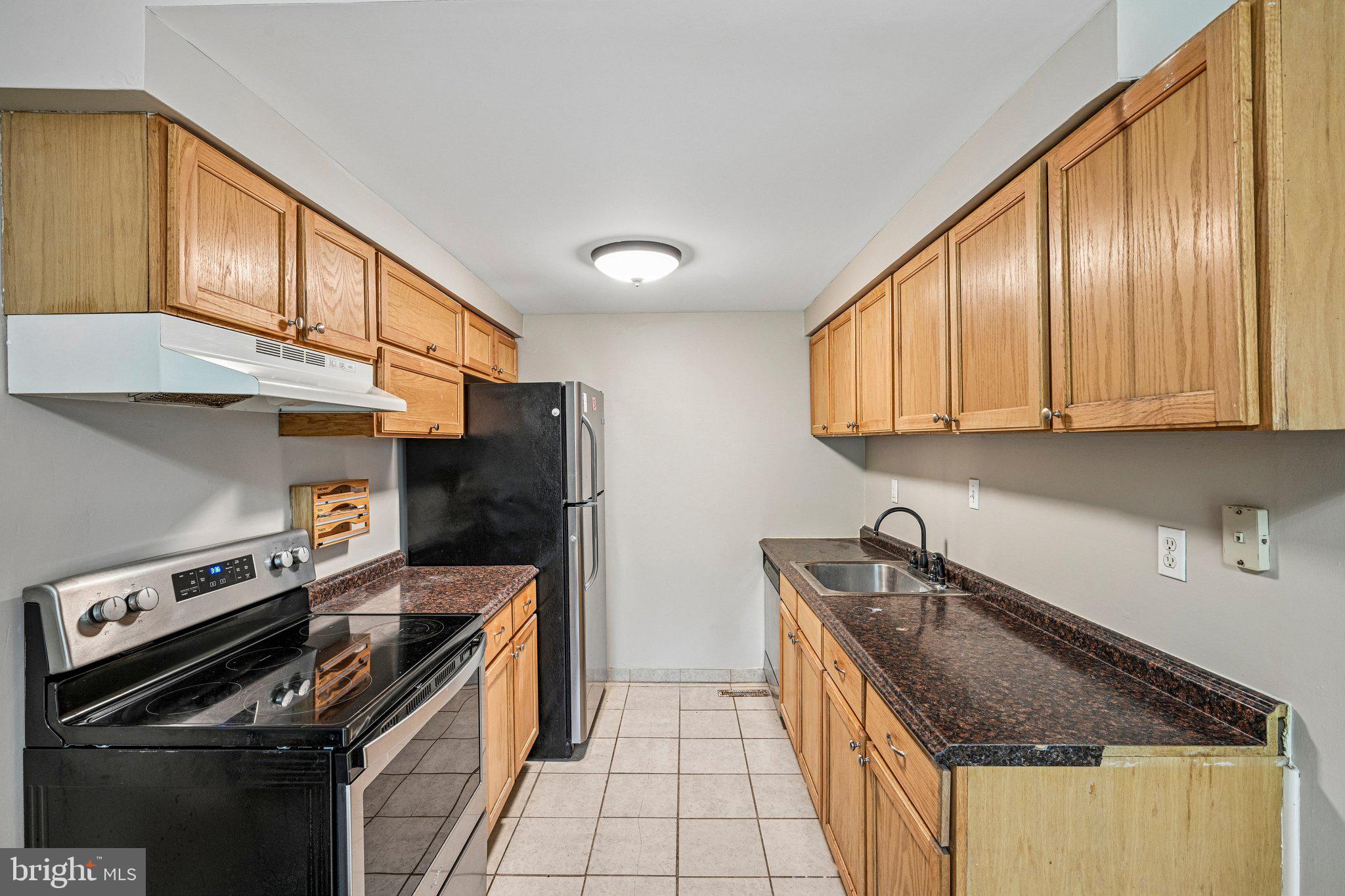 WHISPERING PINES - Residential