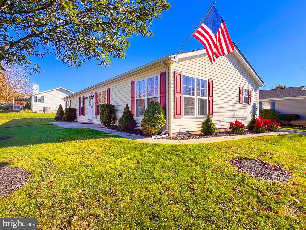 BUCKINGHAM SPRINGS - Residential