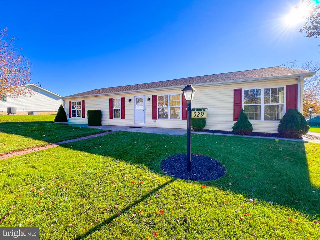 BUCKINGHAM SPRINGS - Residential