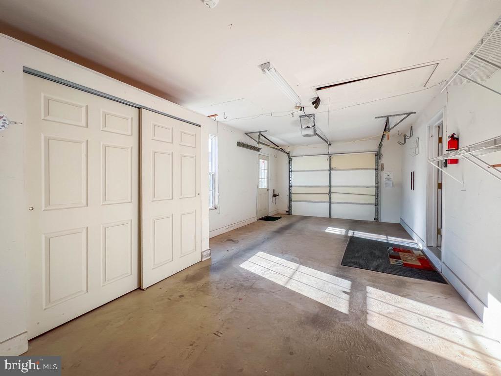 BUCKINGHAM SPRINGS - Residential