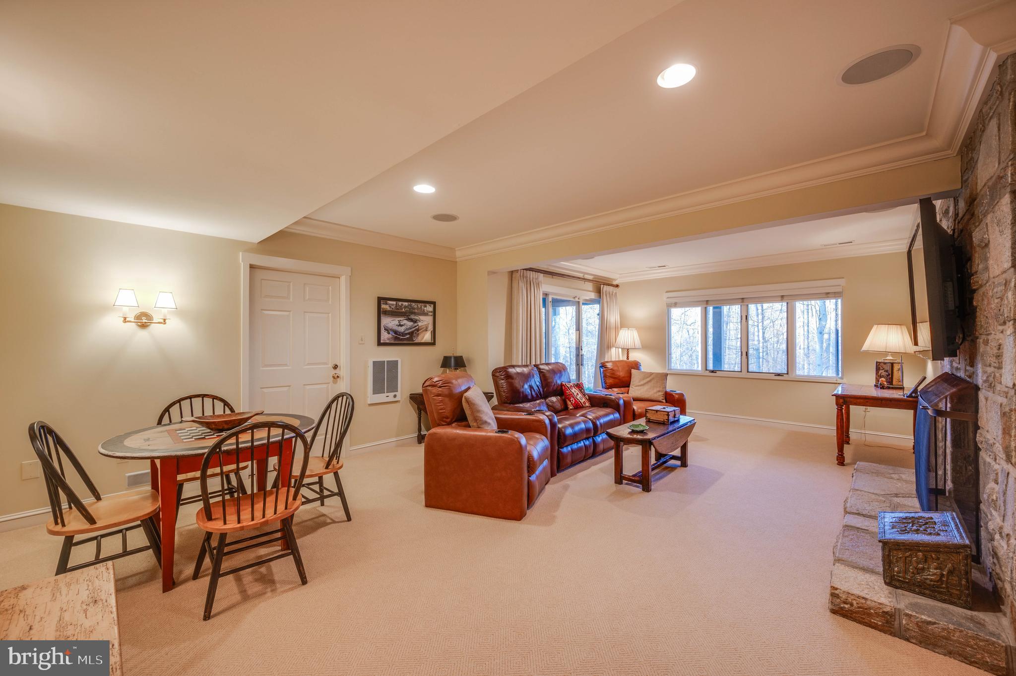 ROCKLAND - Residential