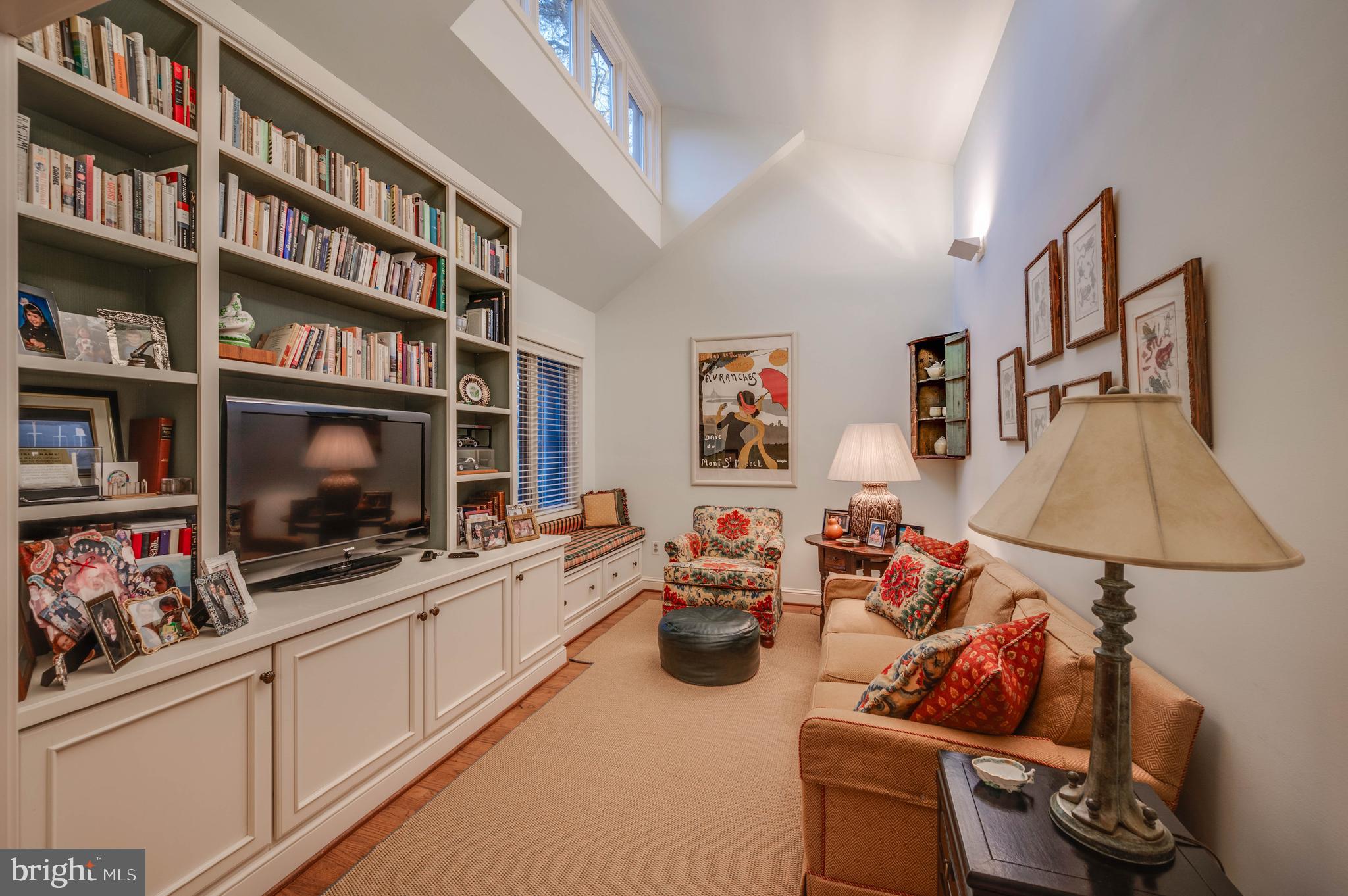 ROCKLAND - Residential