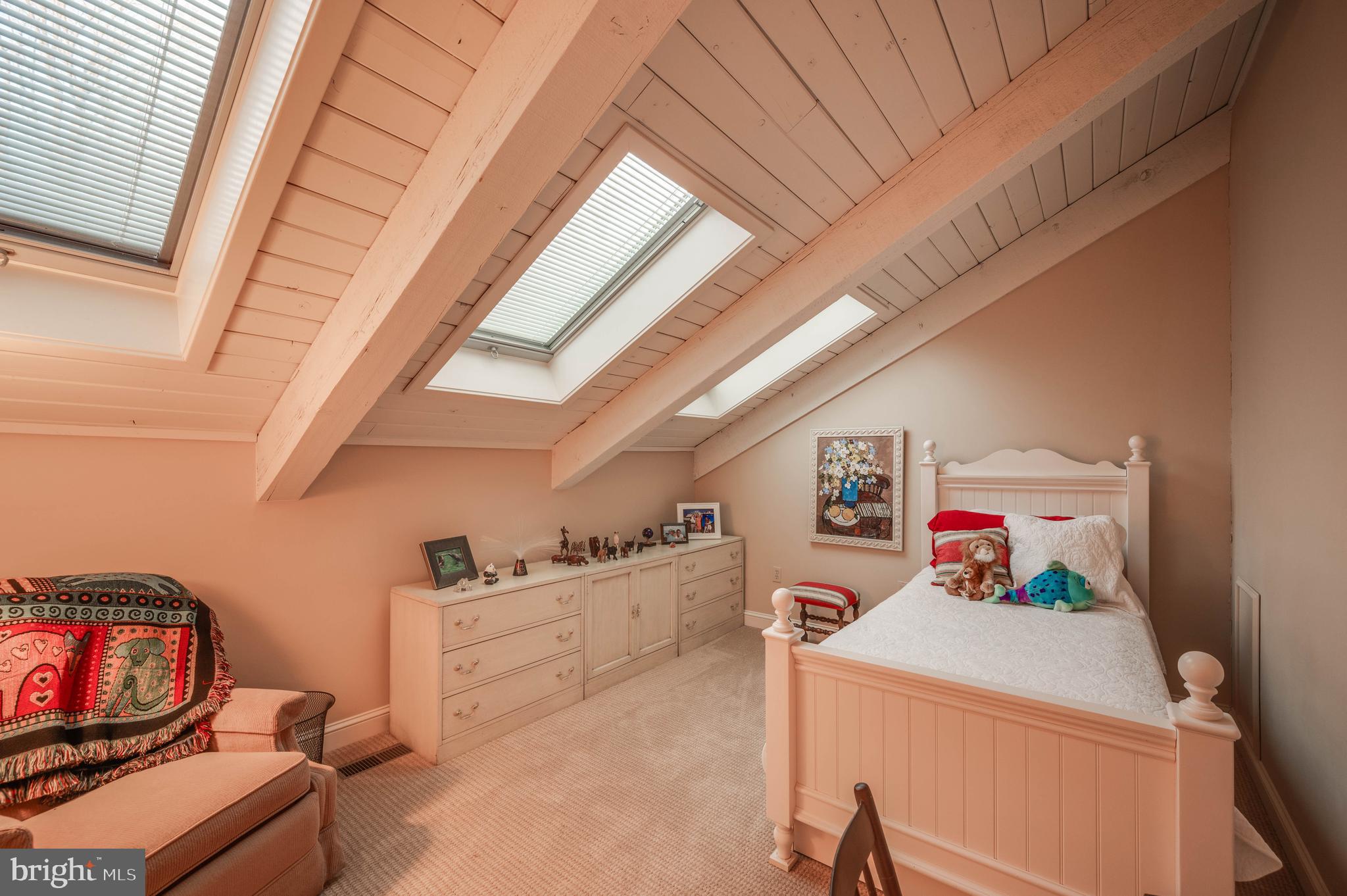 ROCKLAND - Residential