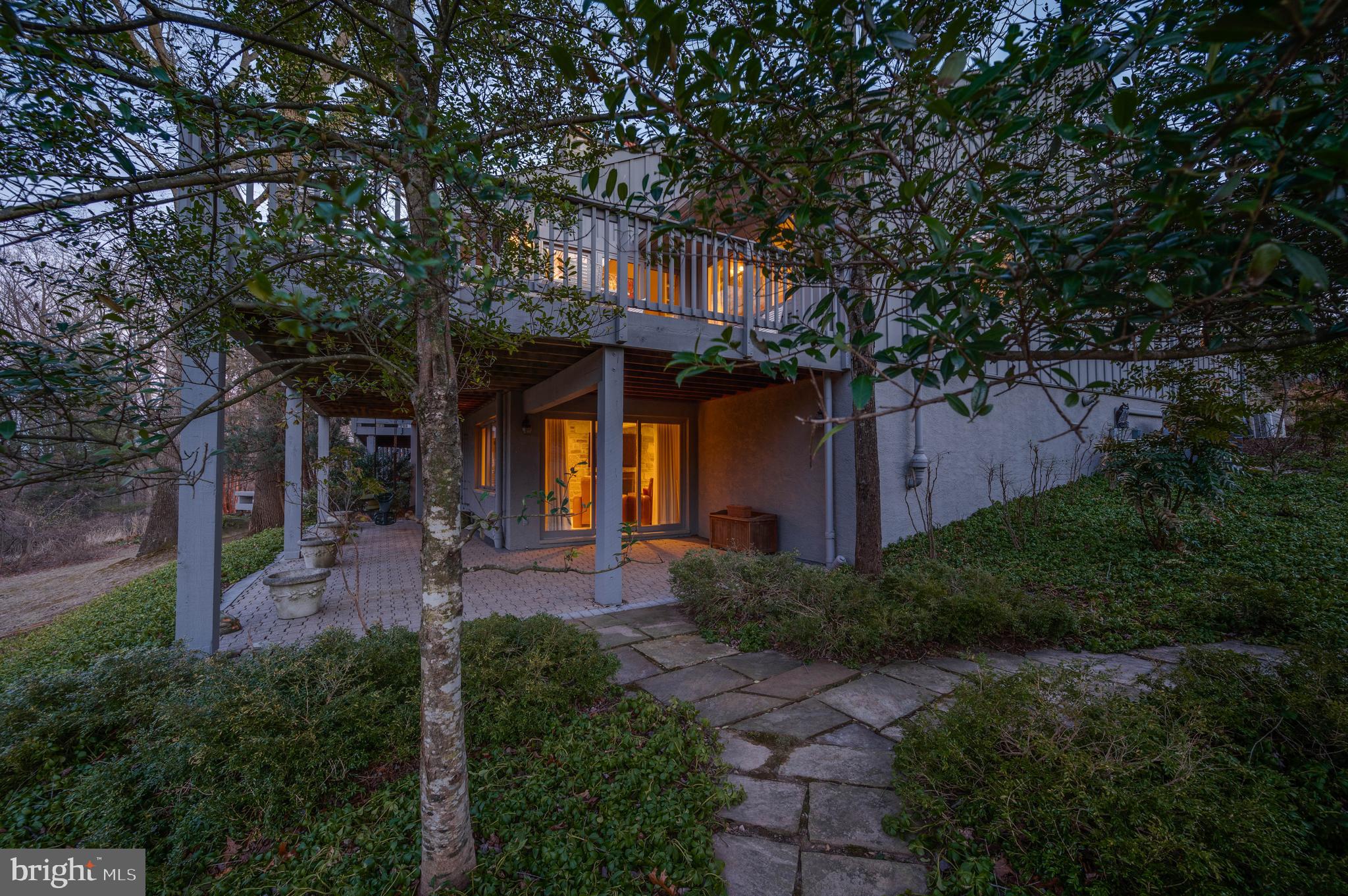 ROCKLAND - Residential