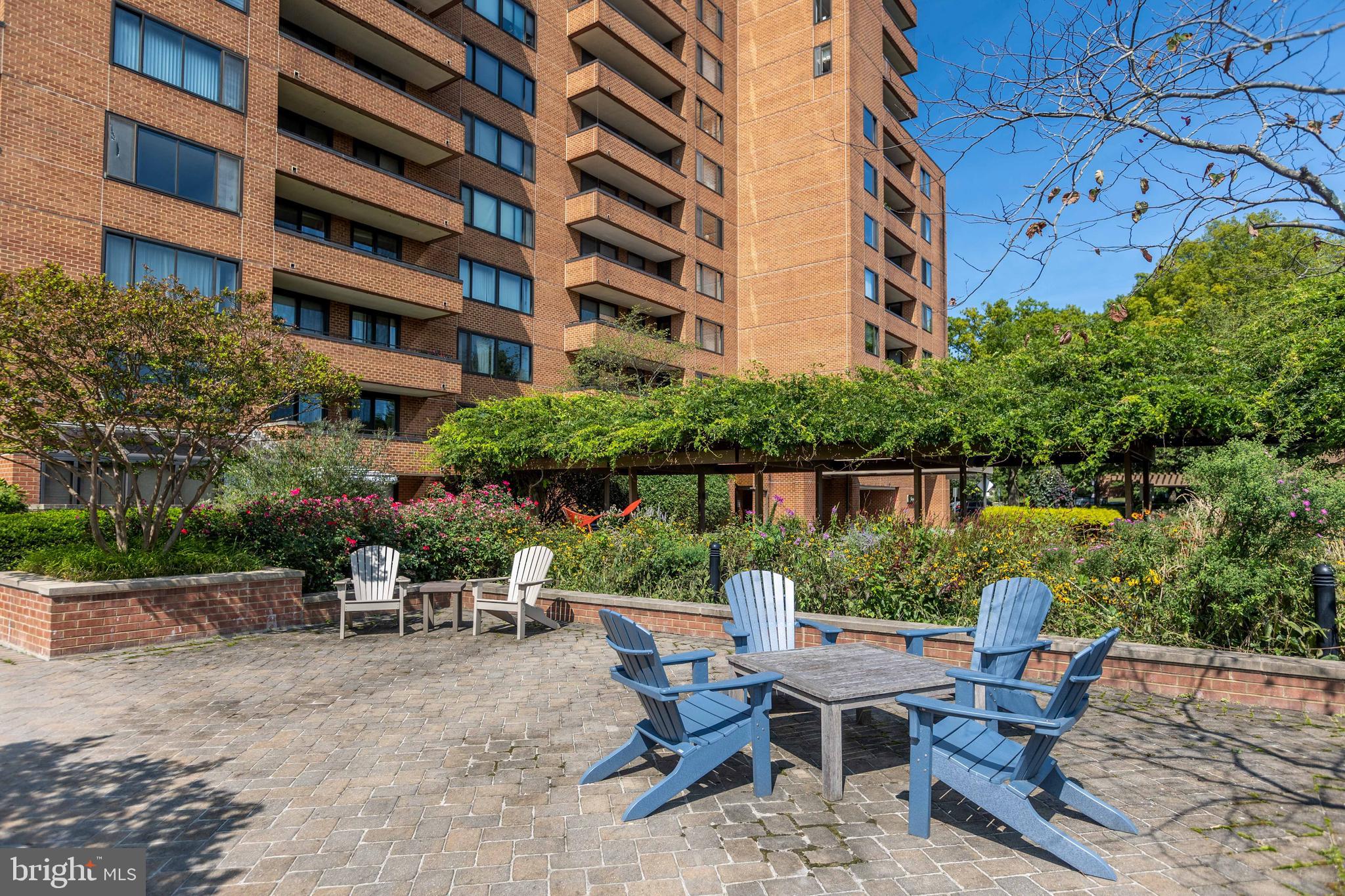 CROSS KEYS - Residential