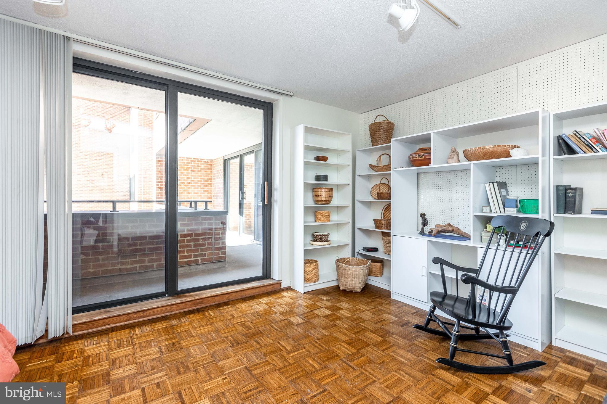 CROSS KEYS - Residential