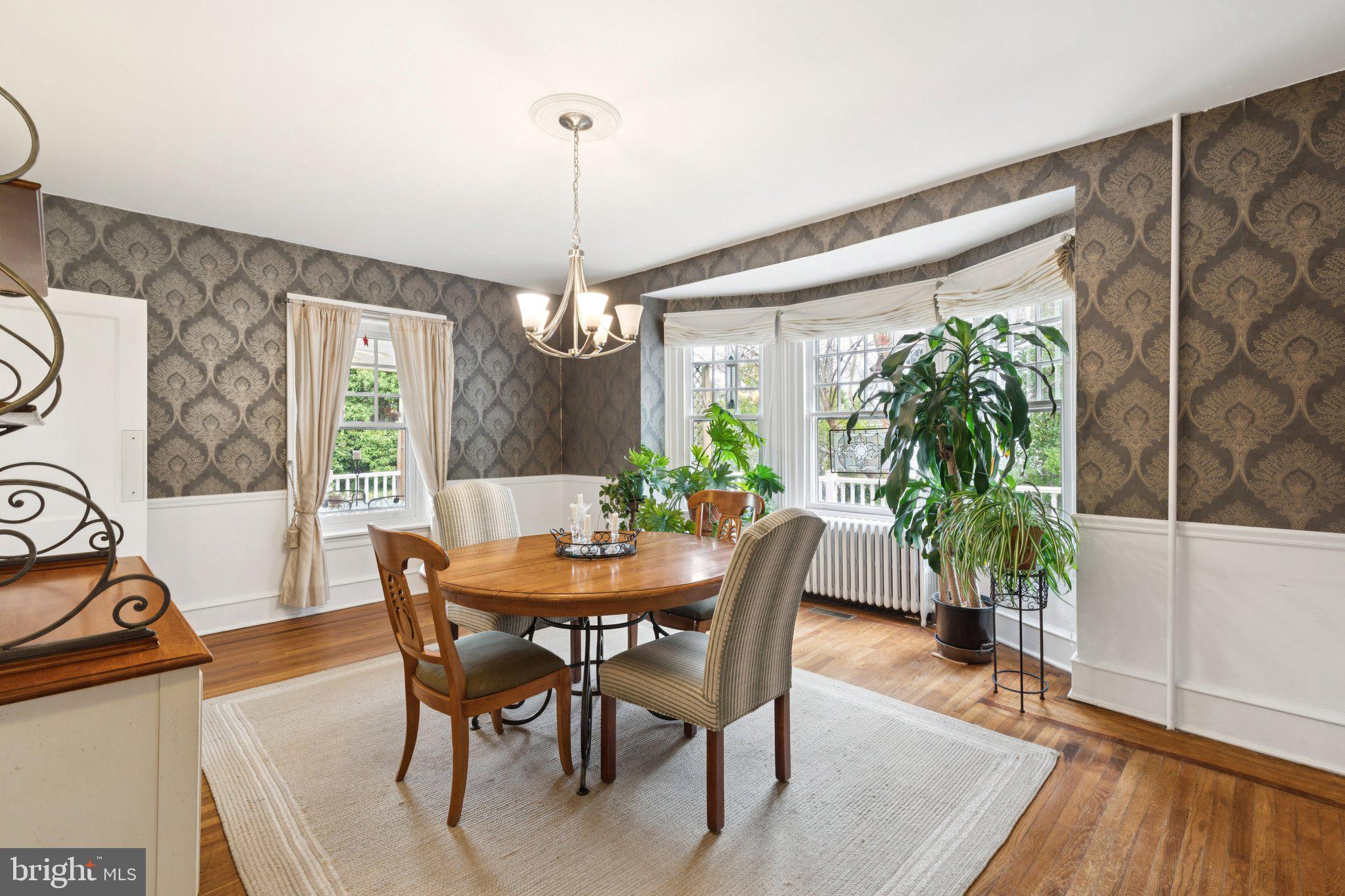 CHESTNUT HILL - Residential