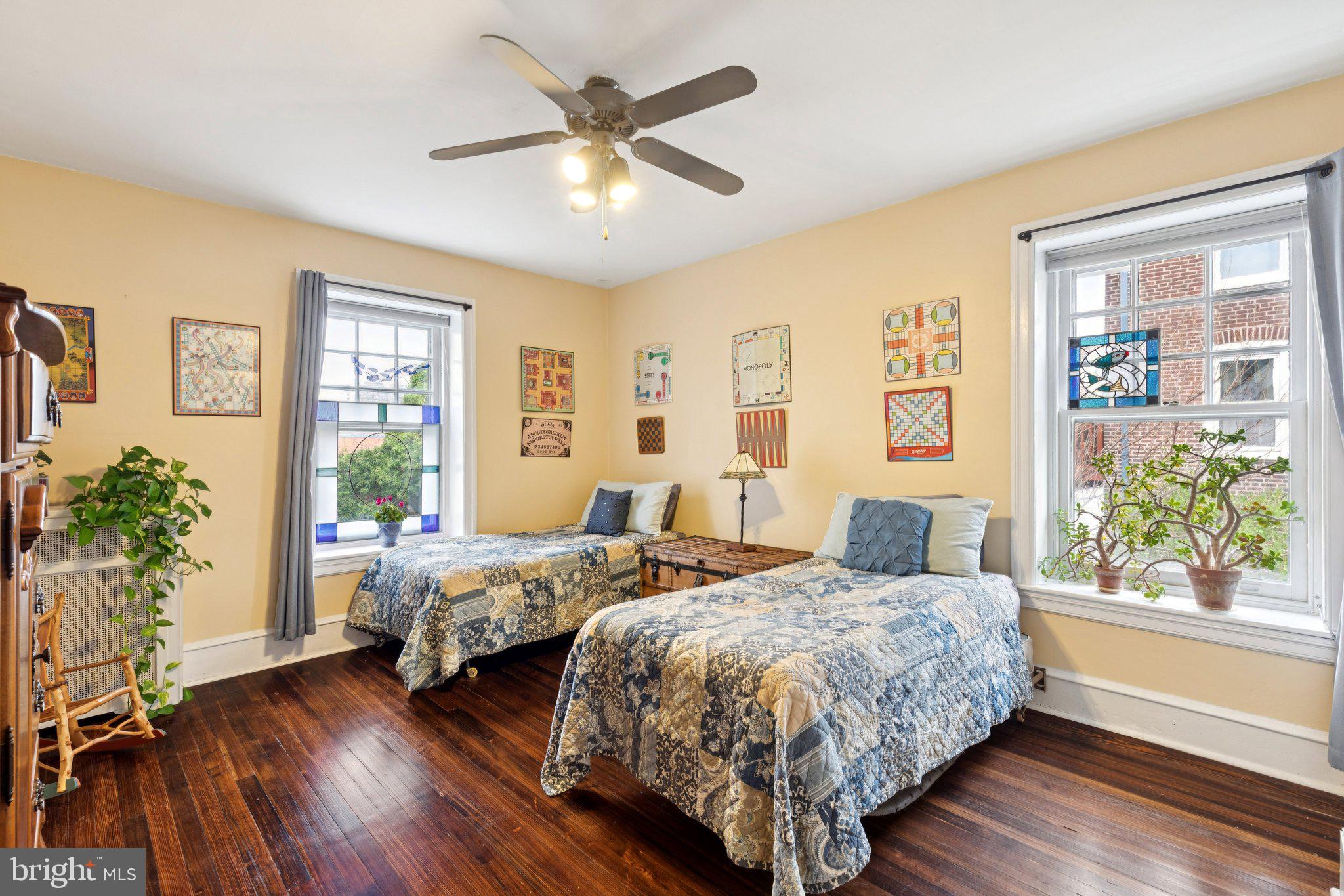 CHESTNUT HILL - Residential