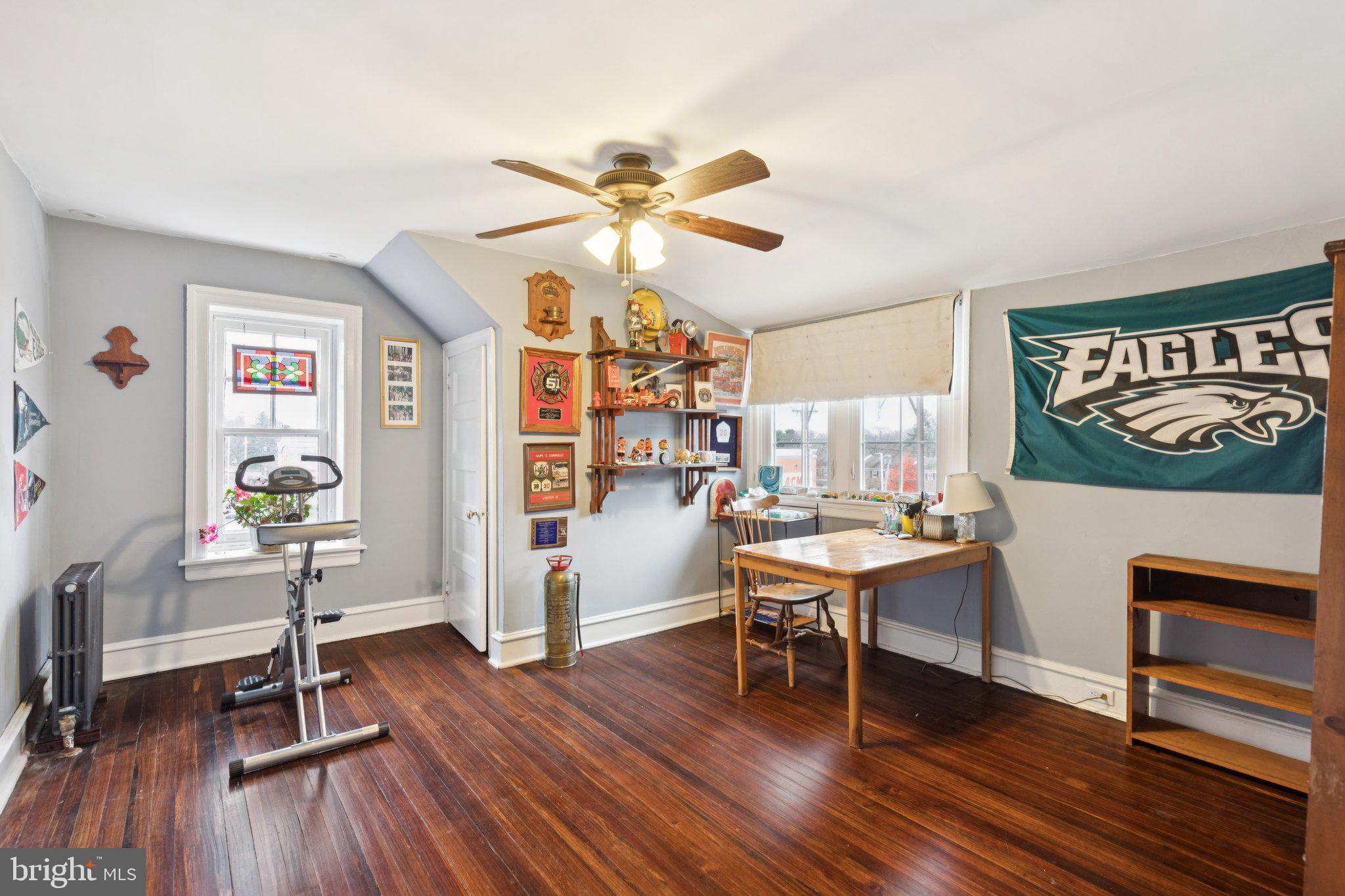 CHESTNUT HILL - Residential