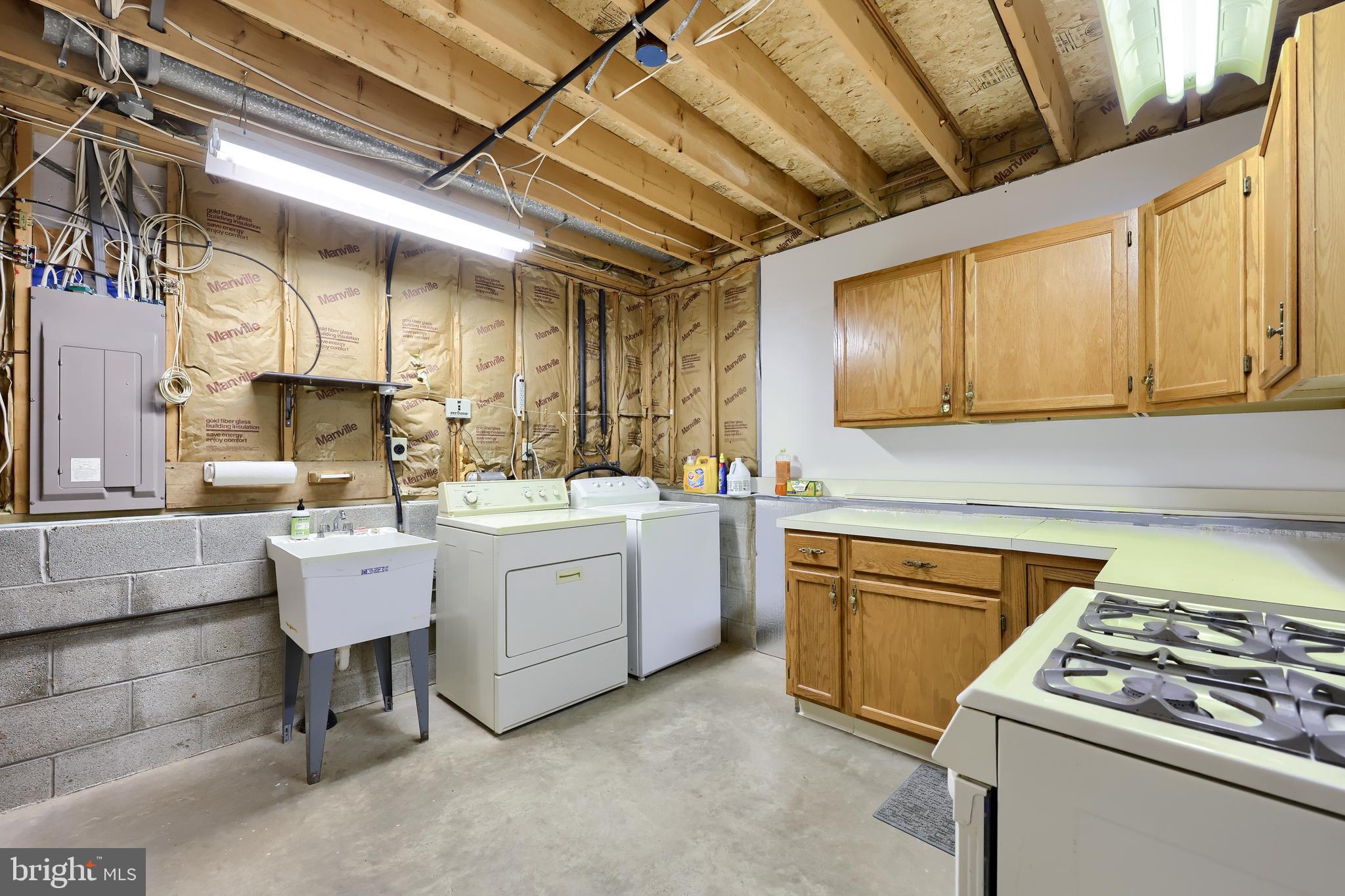 GREENWOOD ESTATES - Residential