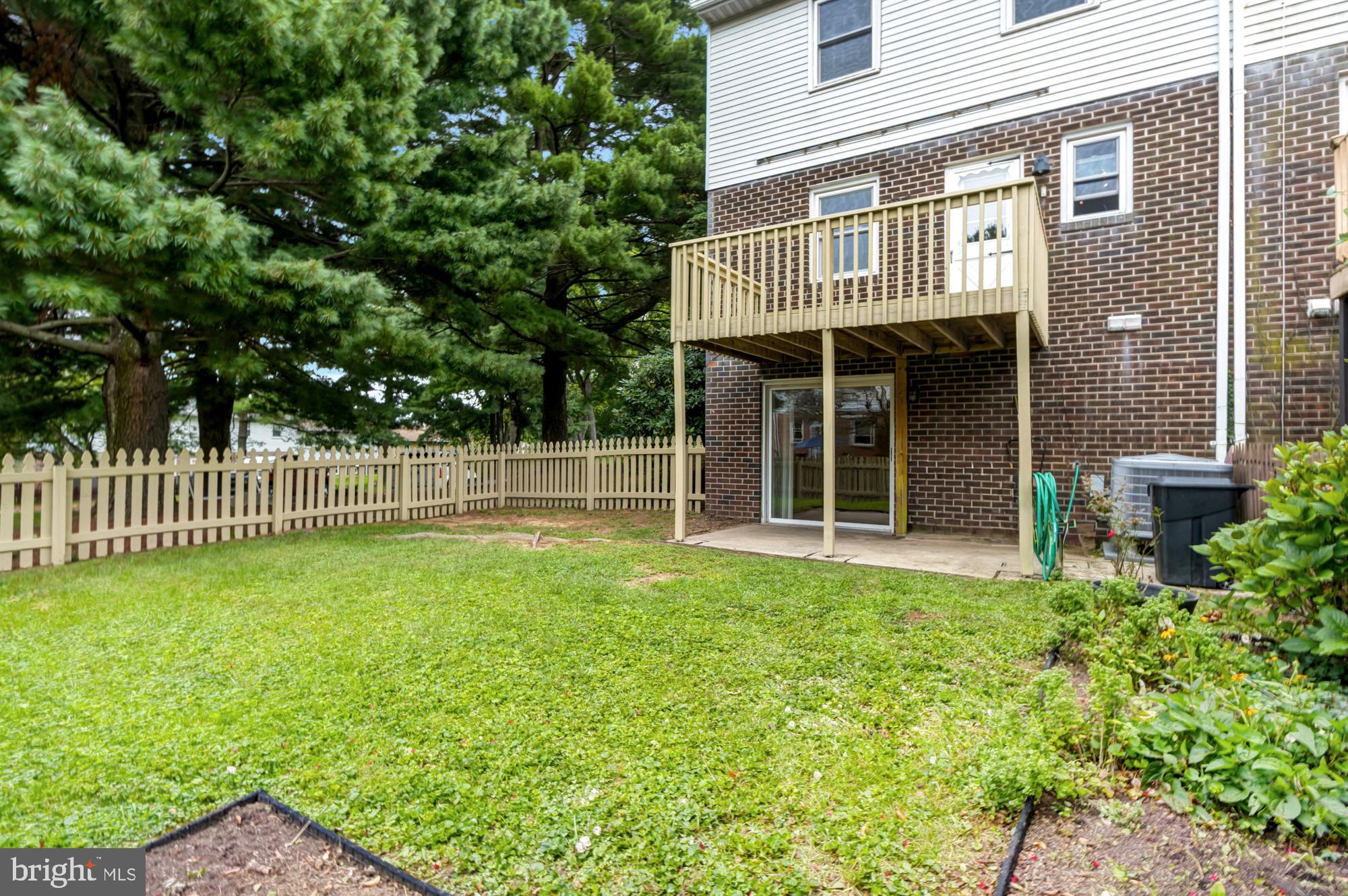 DOUBLE ROCK - Residential