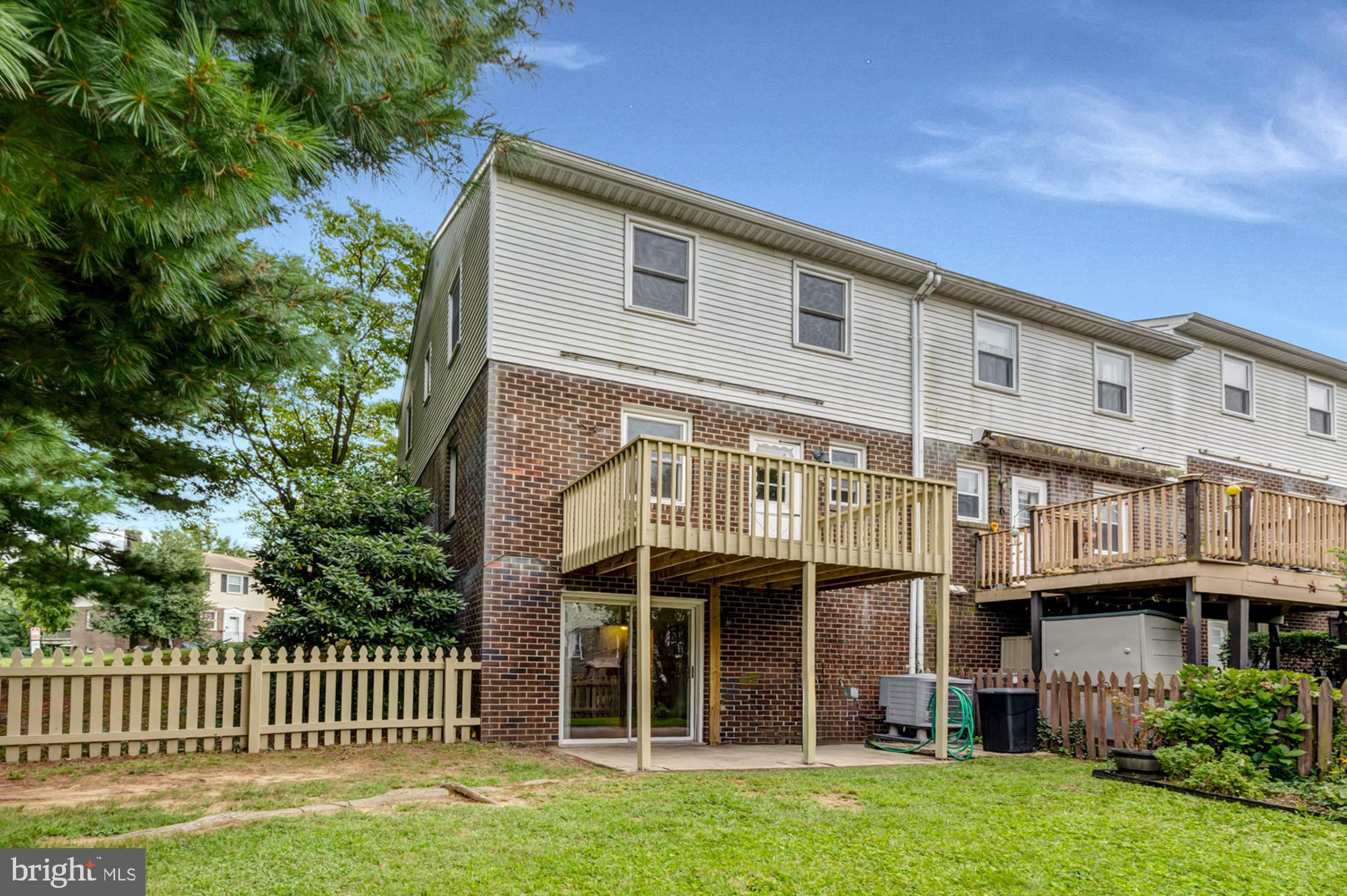 DOUBLE ROCK - Residential