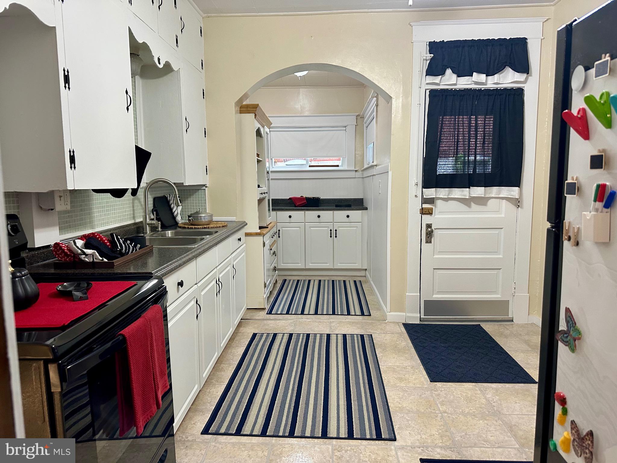 JOHNSON HEIGHTS - Residential