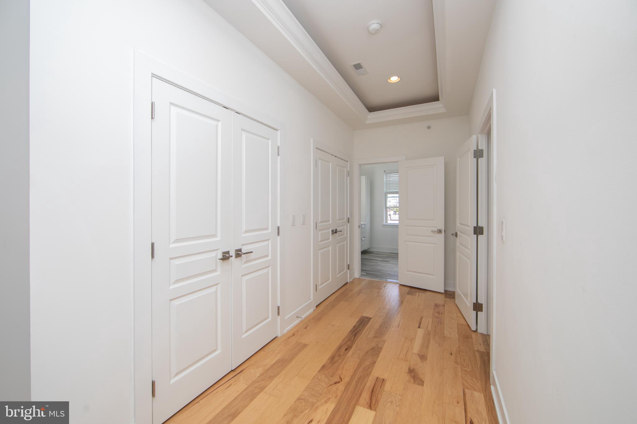 DICKINSON NARROWS - Residential