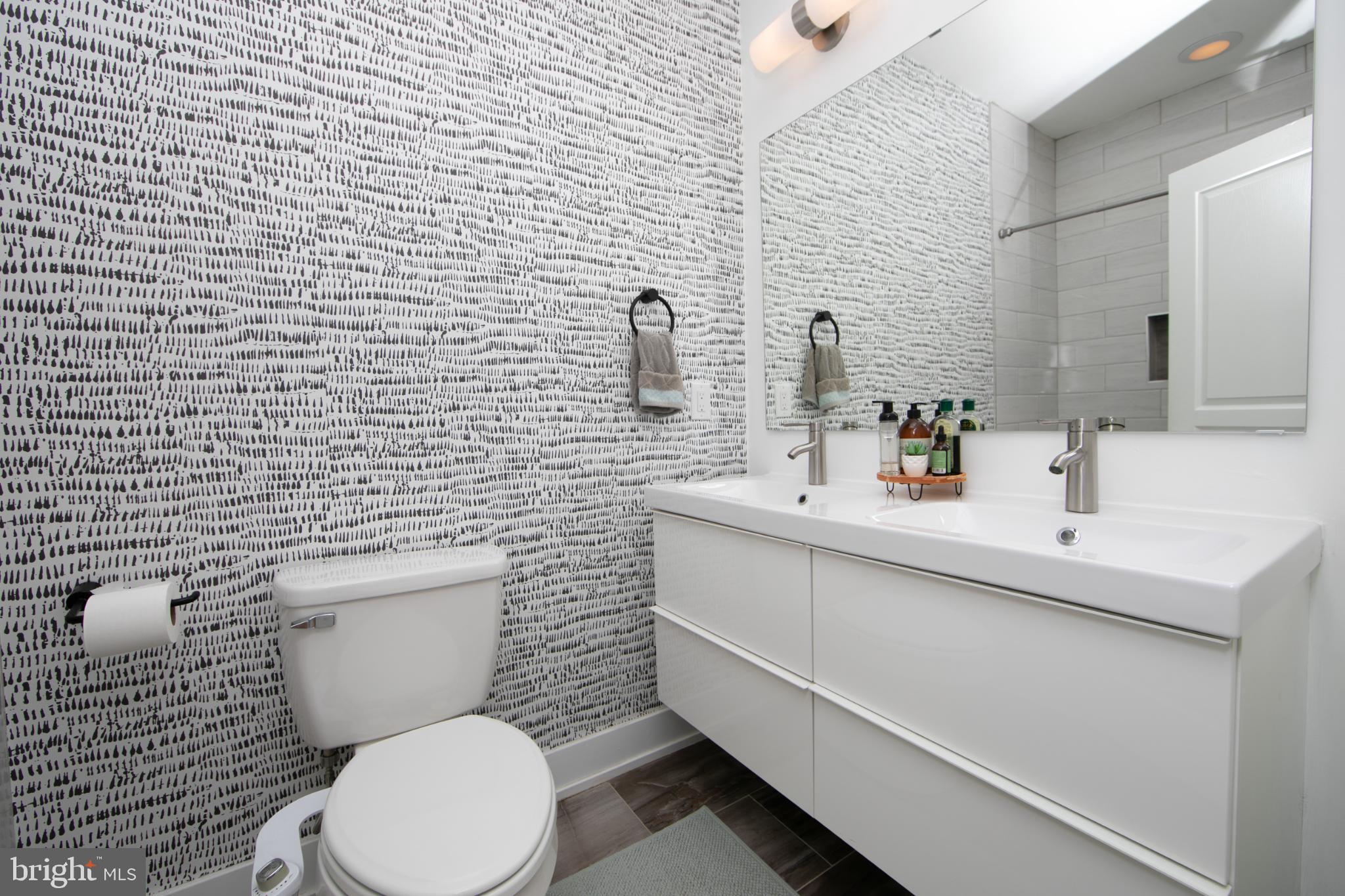 DICKINSON NARROWS - Residential