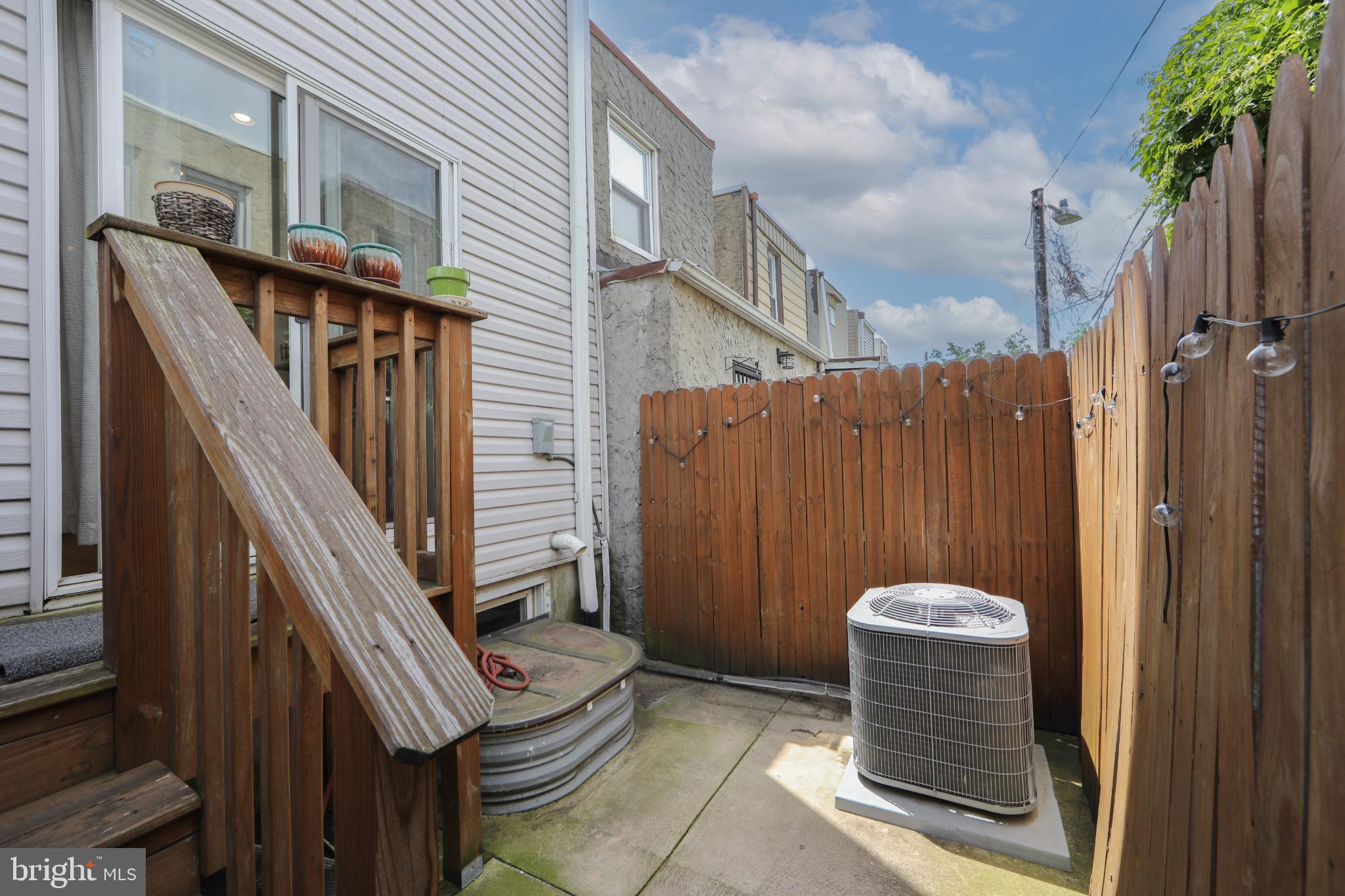 DICKINSON NARROWS - Residential