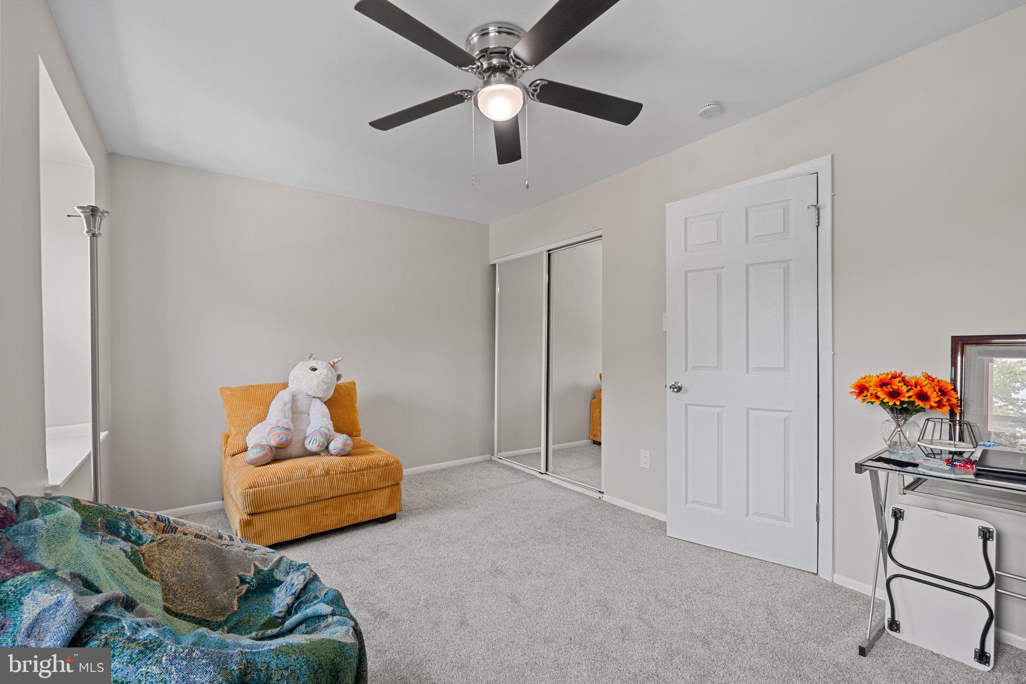 OAK MANOR - Residential Lease