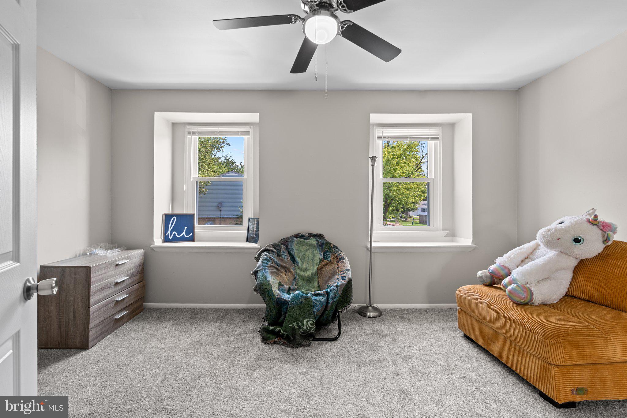 OAK MANOR - Residential Lease