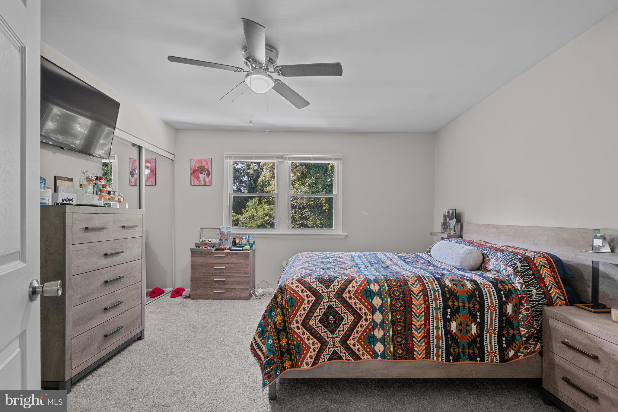 OAK MANOR - Residential Lease