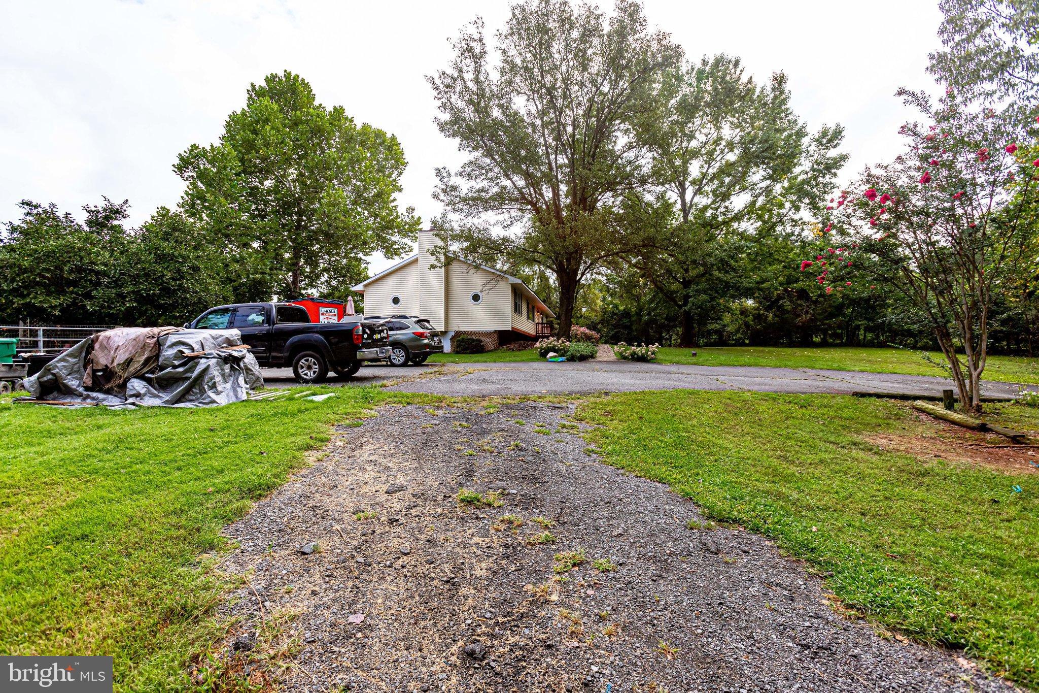 LOCUST HILL - Residential