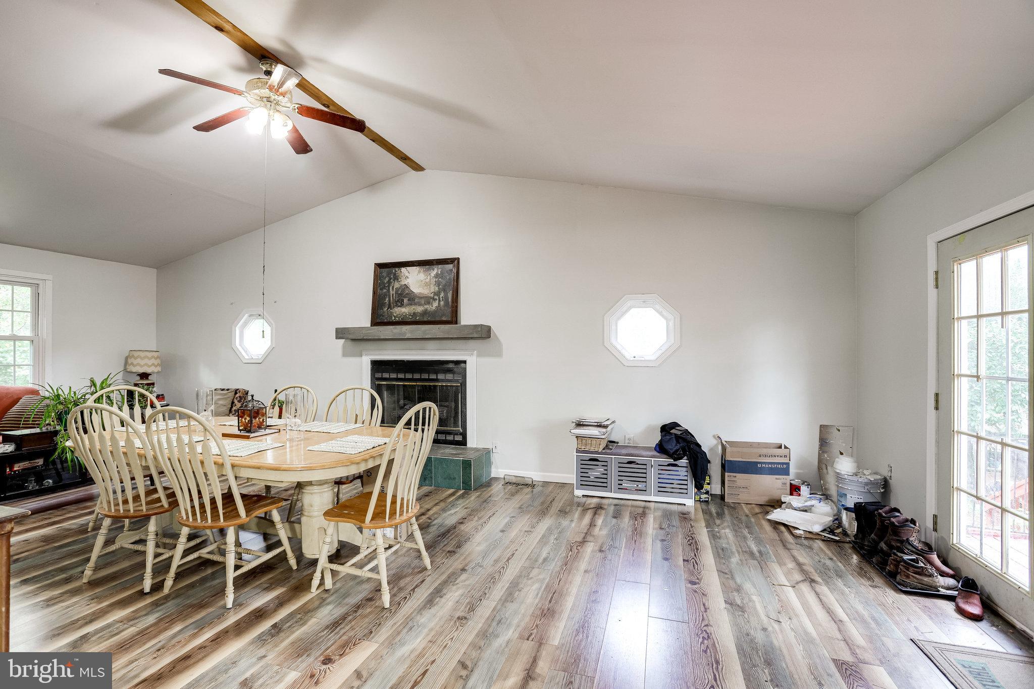 LOCUST HILL - Residential