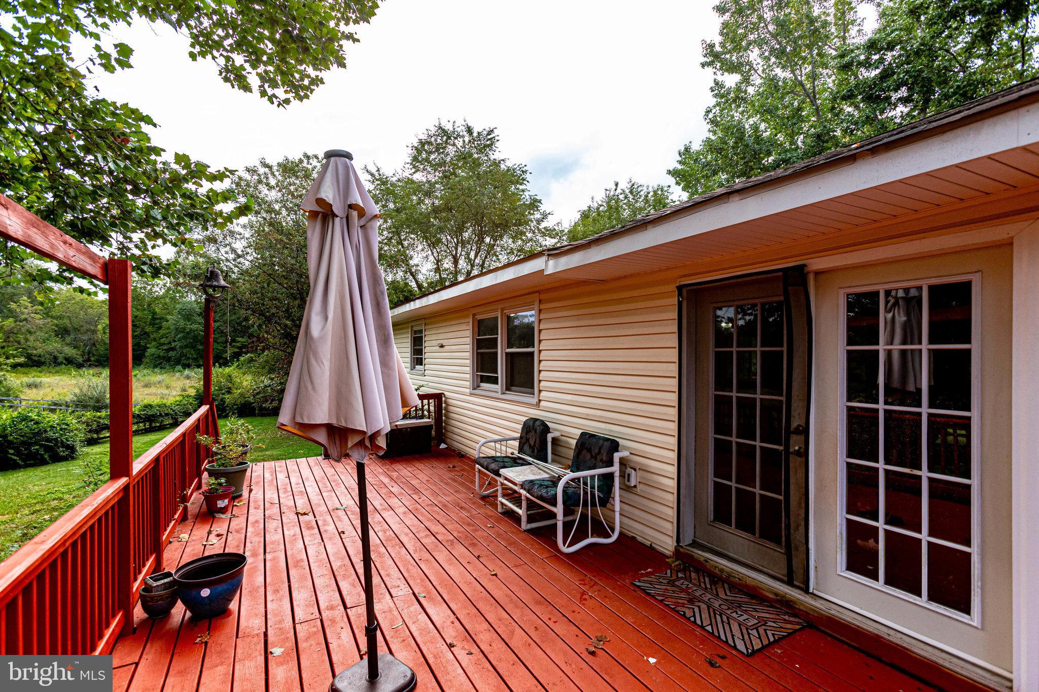 LOCUST HILL - Residential