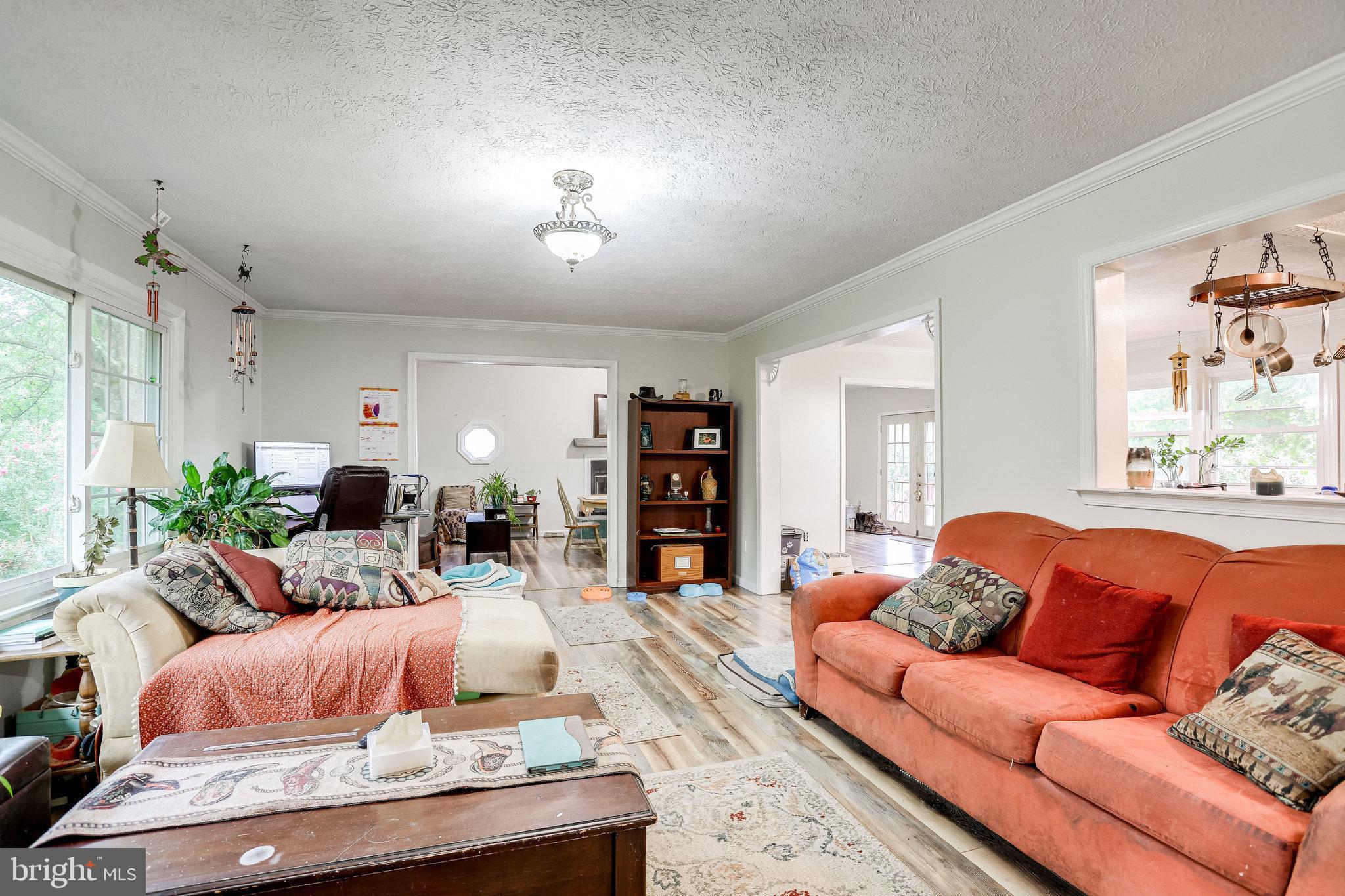 LOCUST HILL - Residential