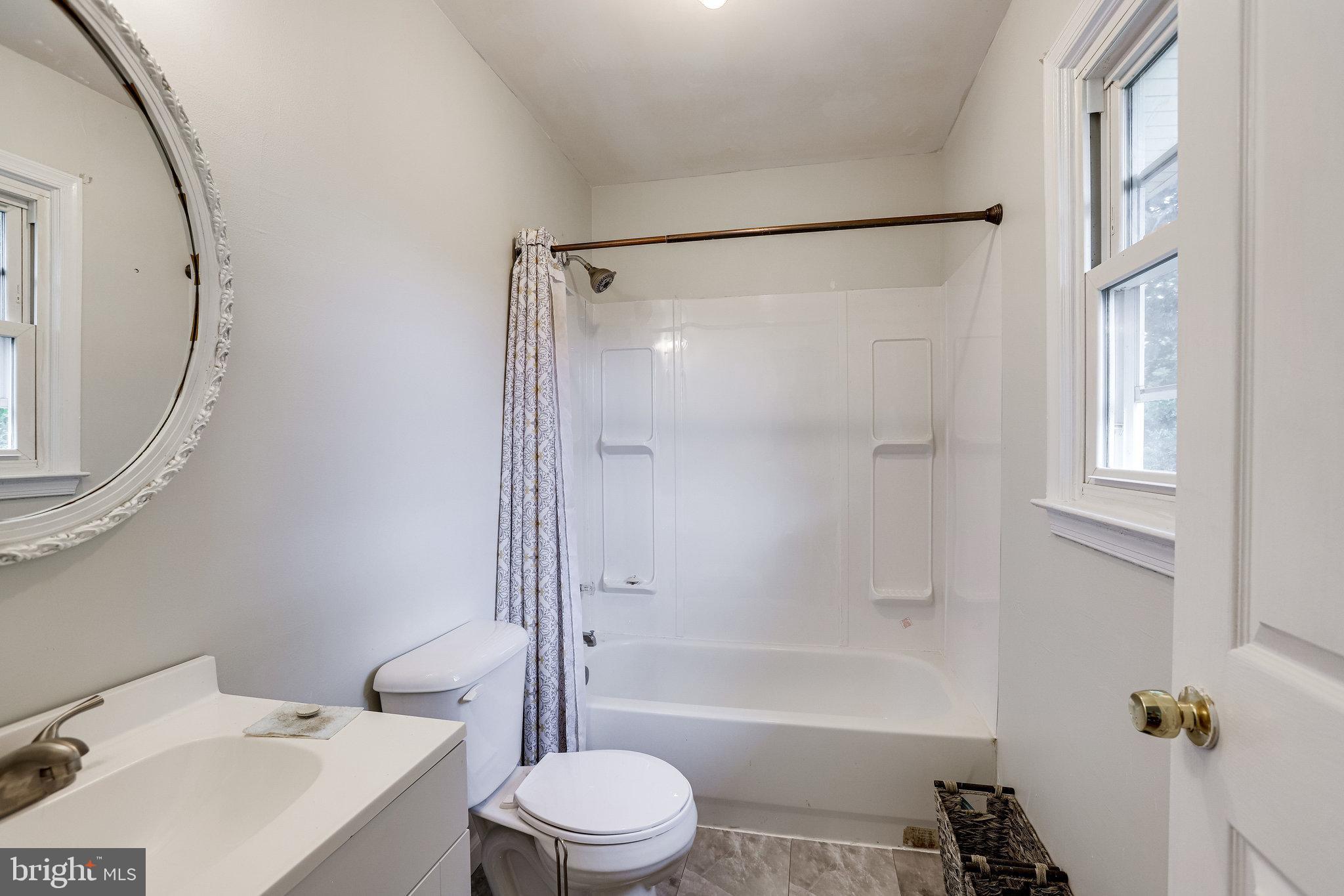 LOCUST HILL - Residential